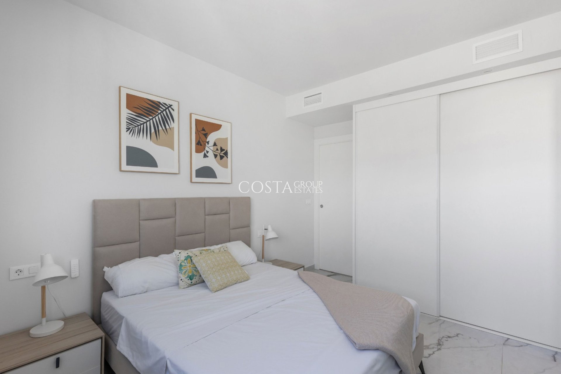 Resale - Apartments -
Orihuela Costa - Playa Flamenca