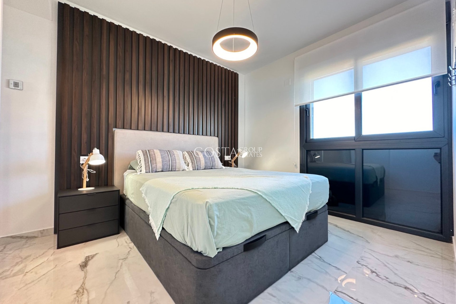 Resale - Apartments -
Orihuela Costa - Playa Flamenca