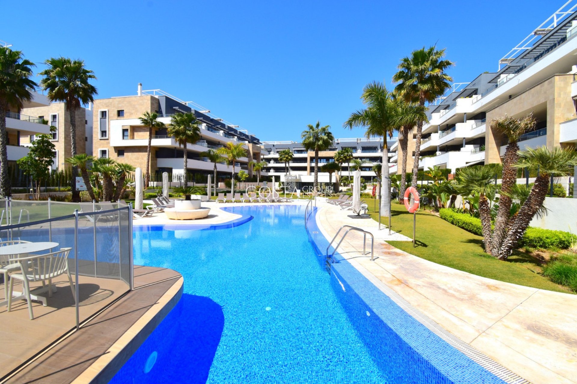 Resale - Apartments -
Orihuela Costa - Playa Flamenca