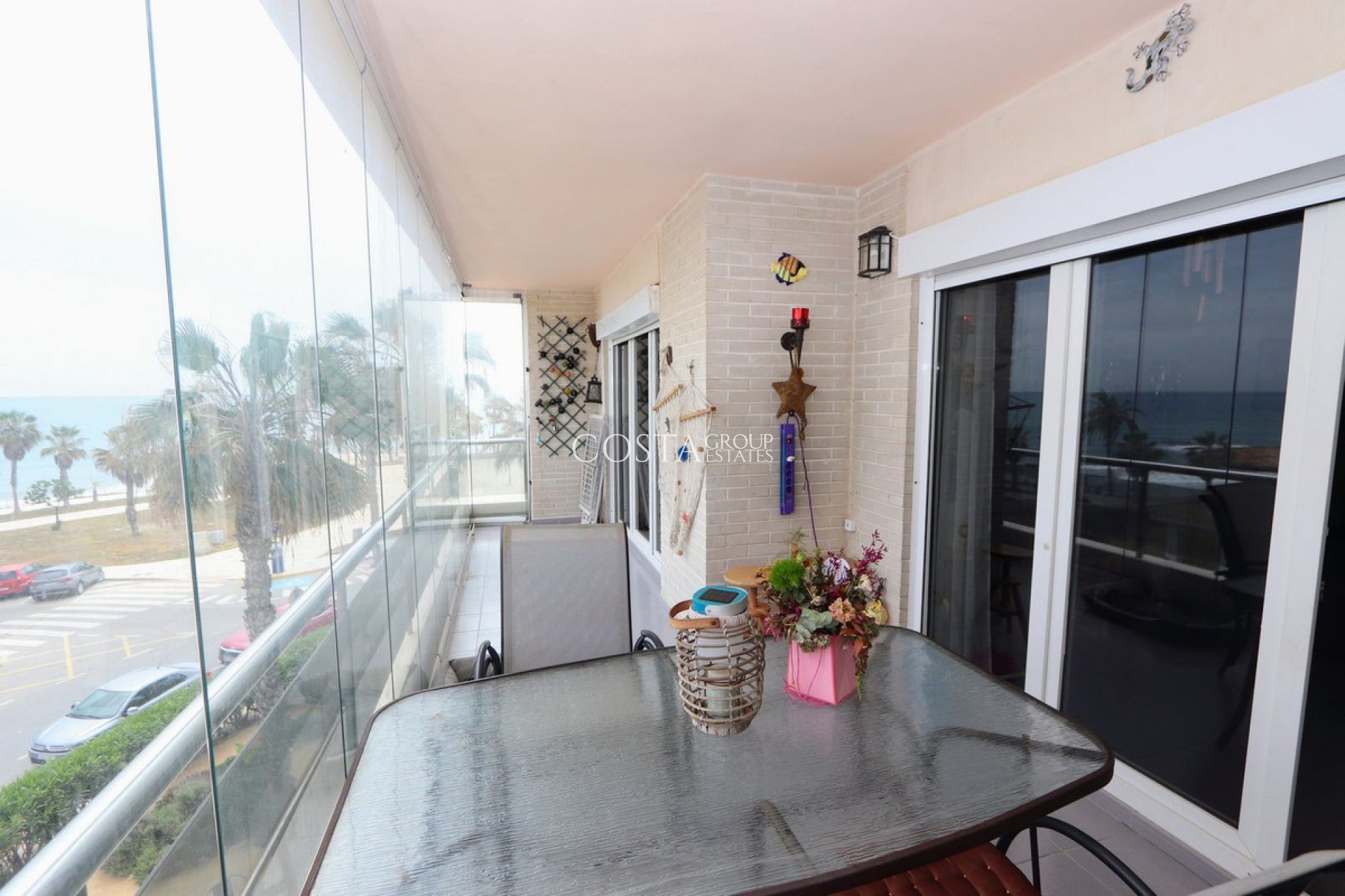 Resale - Apartments -
Orihuela Costa - Playa Flamenca