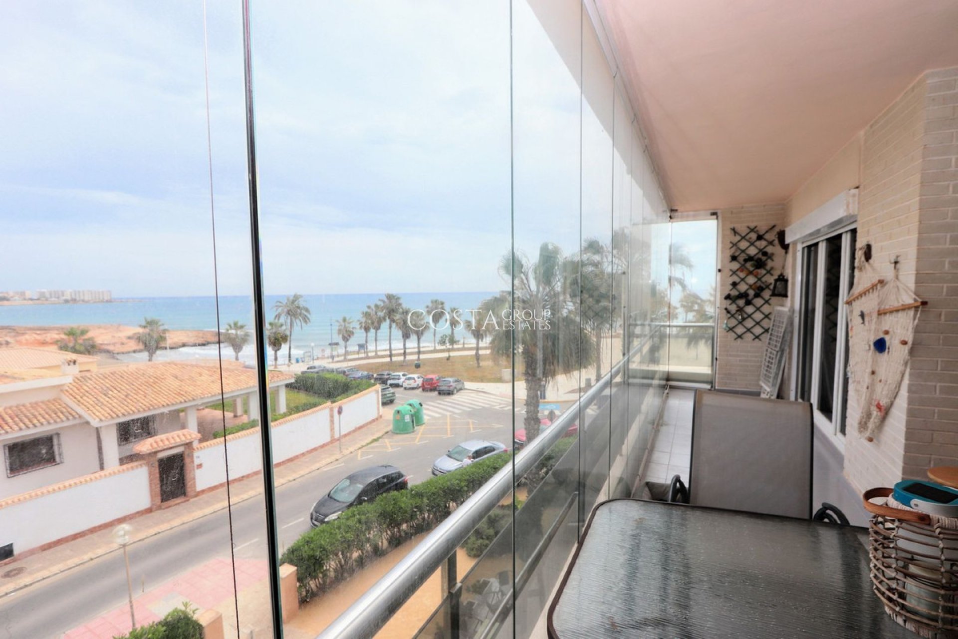Resale - Apartments -
Orihuela Costa - Playa Flamenca