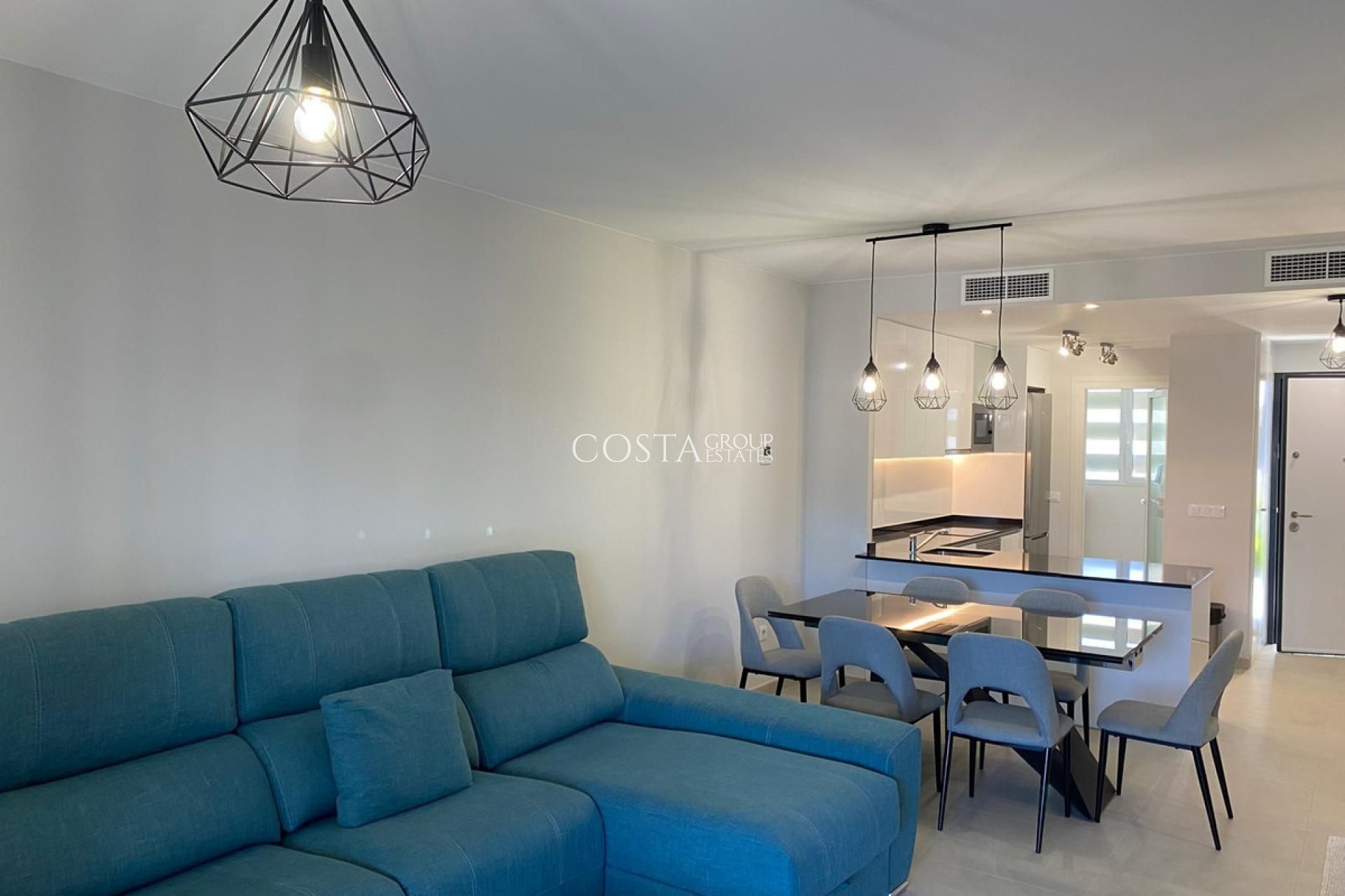Resale - Apartments -
Orihuela Costa - Playa Flamenca
