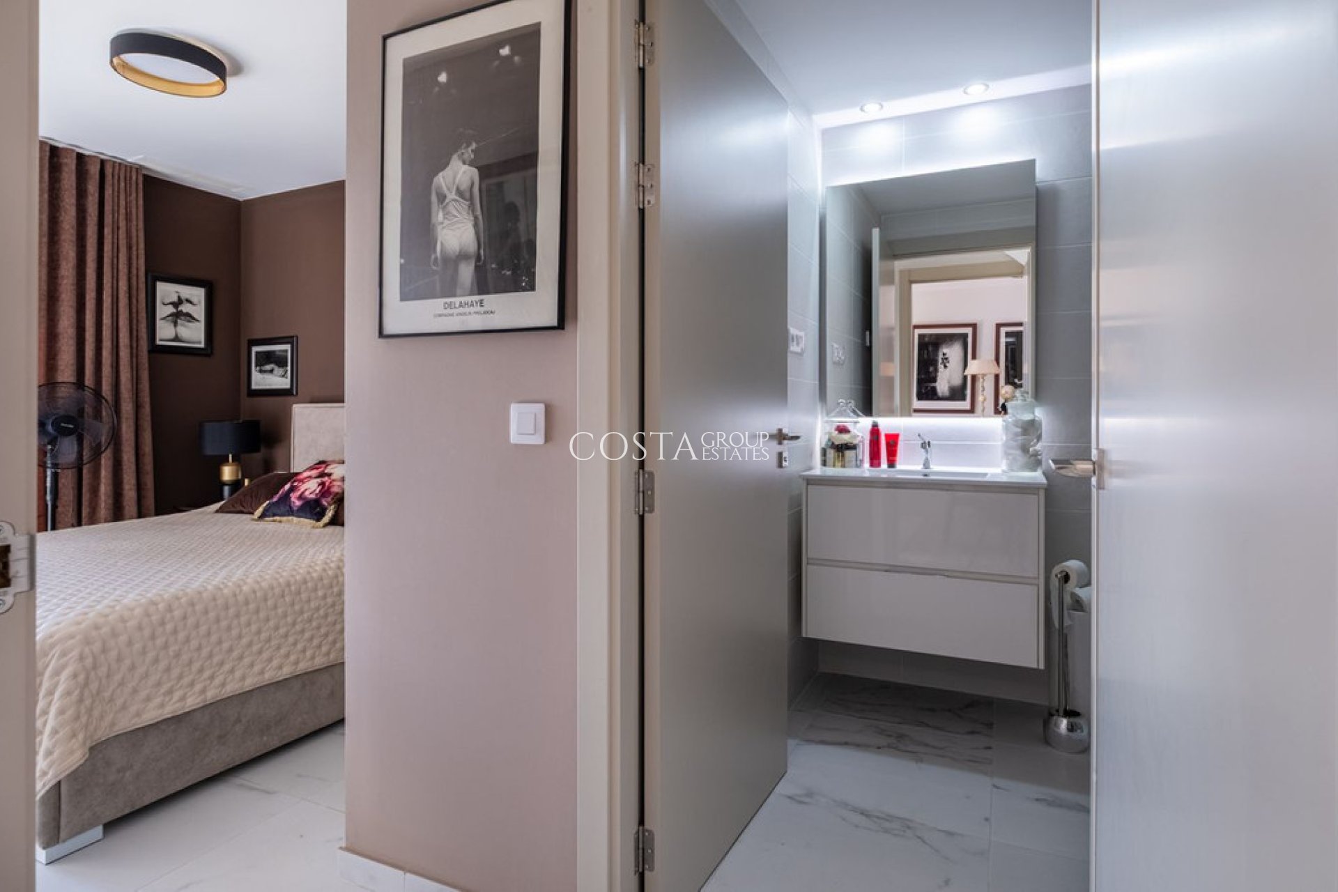 Resale - Apartments -
Orihuela Costa - Playa Flamenca