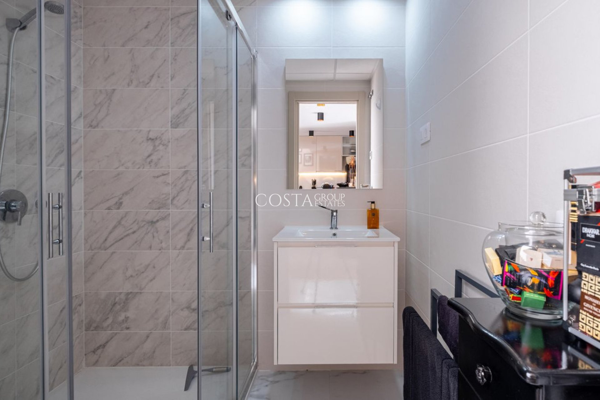 Resale - Apartments -
Orihuela Costa - Playa Flamenca