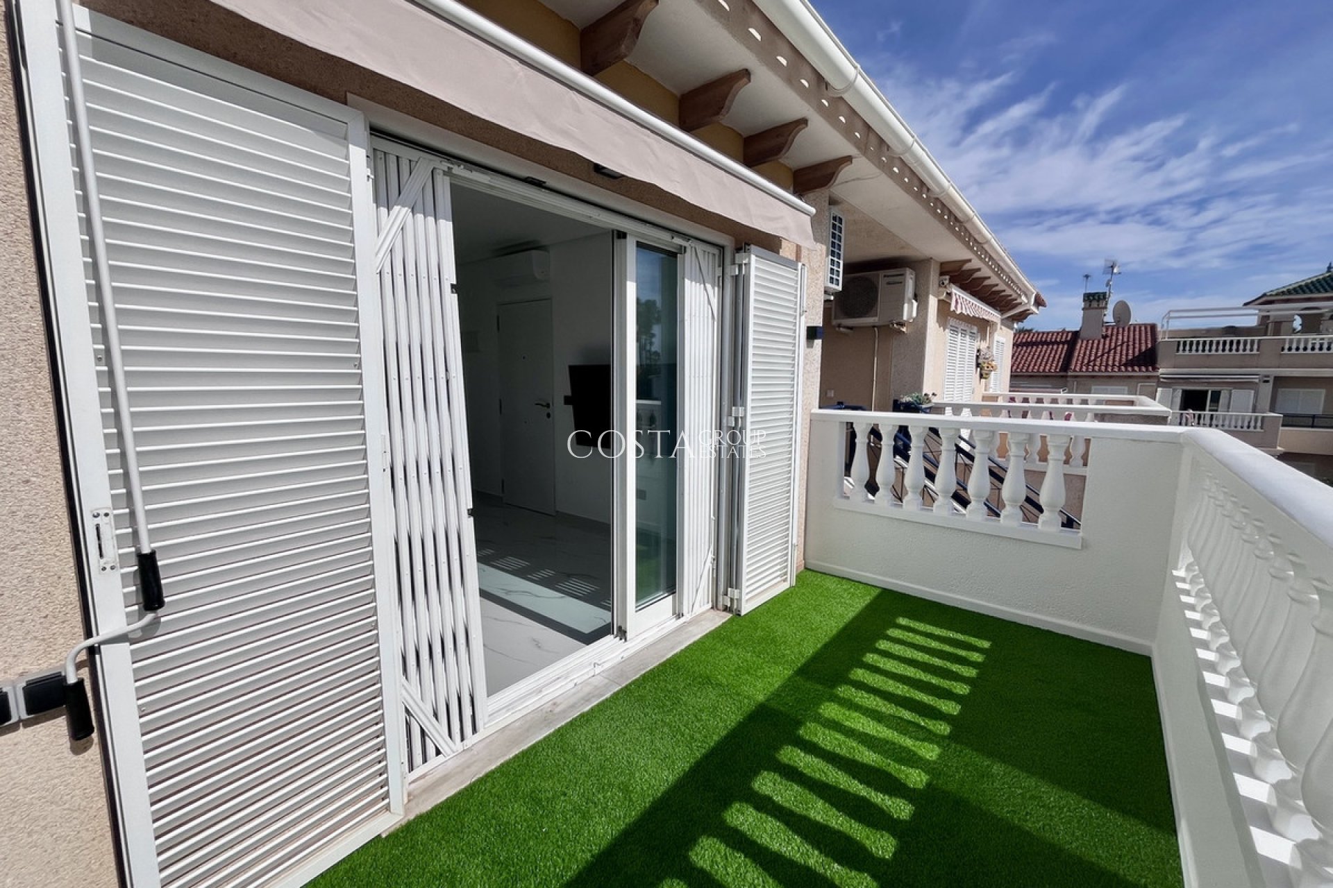 Resale - Apartments -
Orihuela Costa - Playa Flamenca