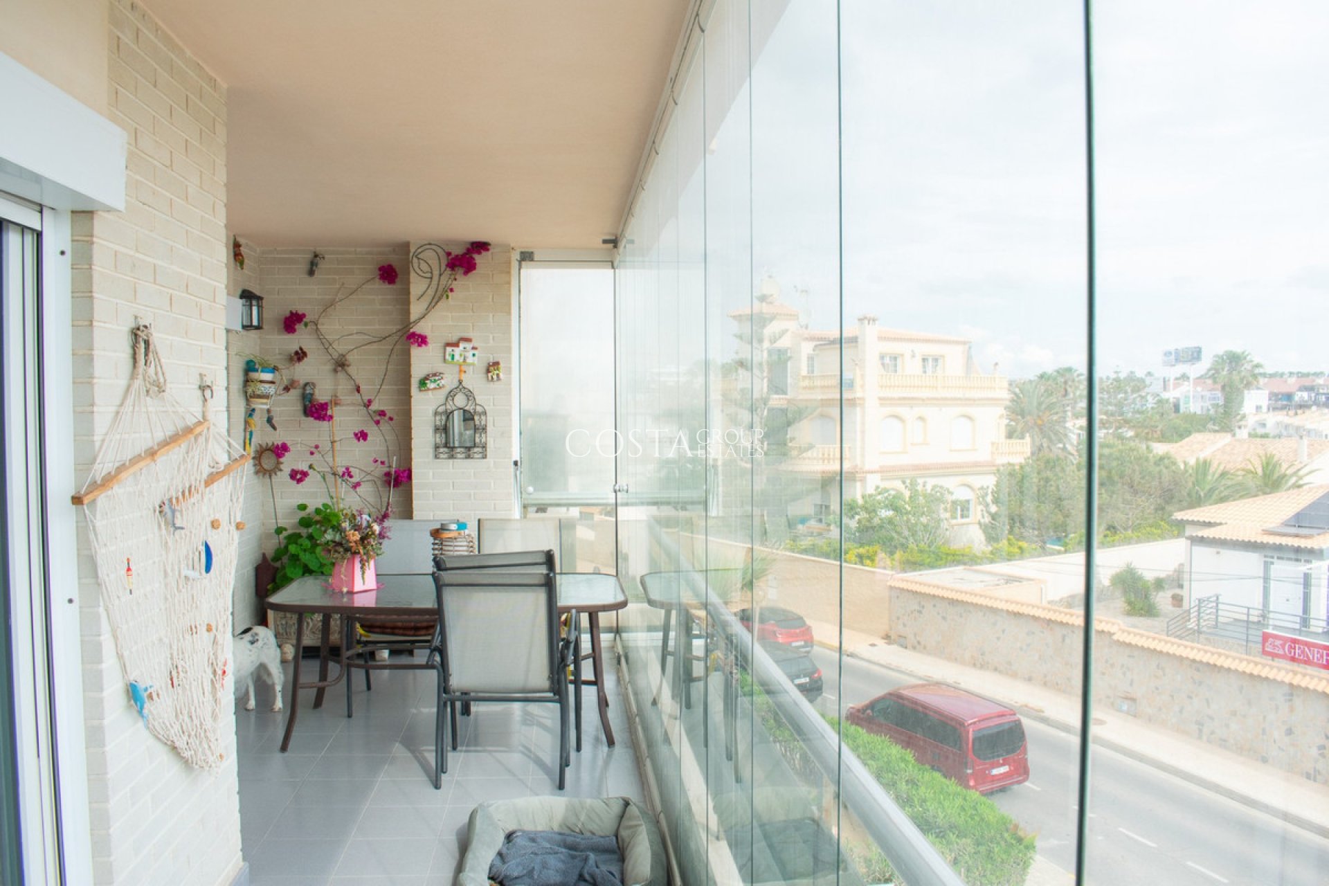 Resale - Apartments -
Orihuela Costa - Playa Flamenca