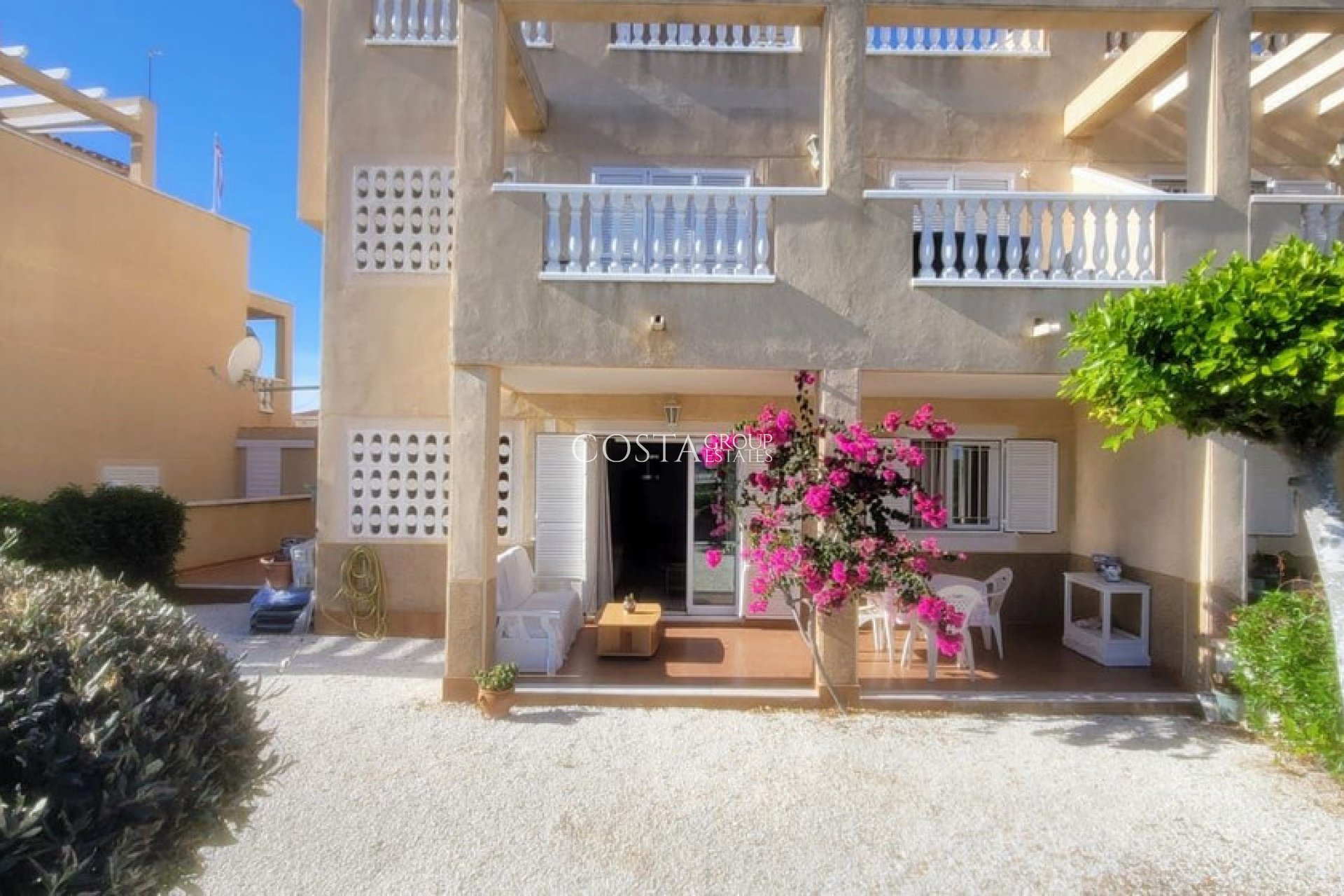 Resale - Apartments -
Orihuela Costa - Playa Flamenca