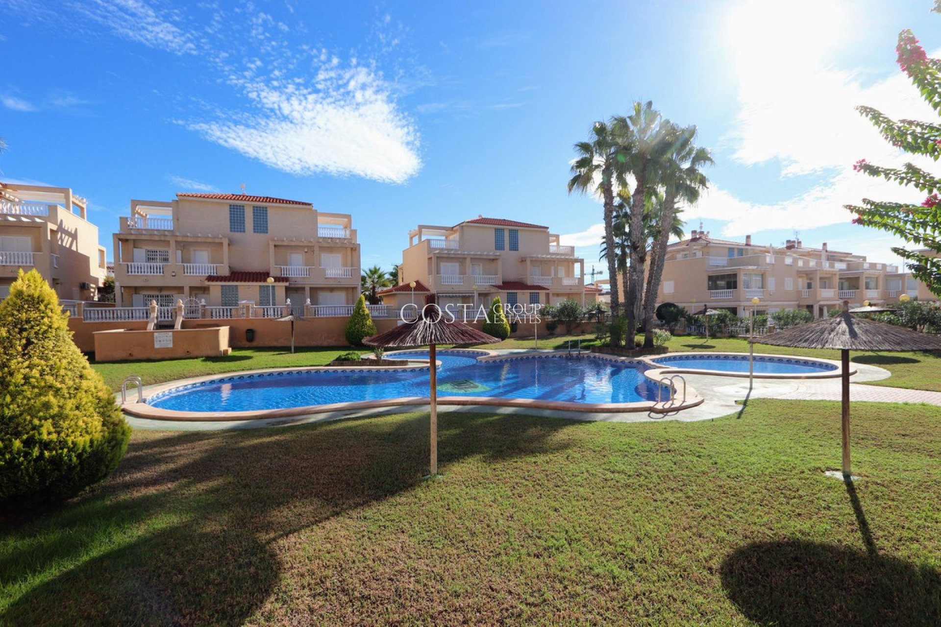 Resale - Apartments -
Orihuela Costa - Playa Flamenca