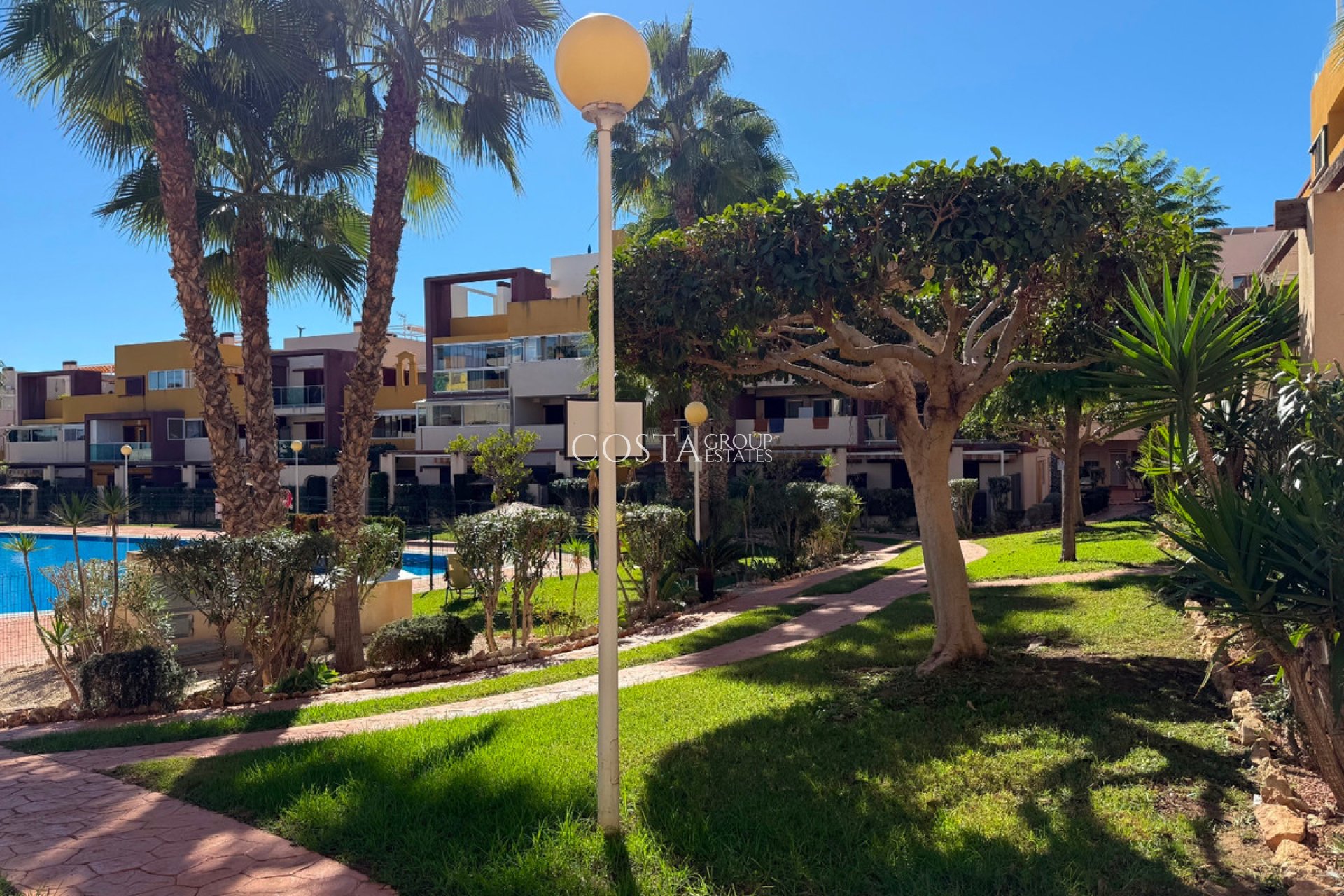 Resale - Apartments -
Orihuela Costa - Playa Flamenca
