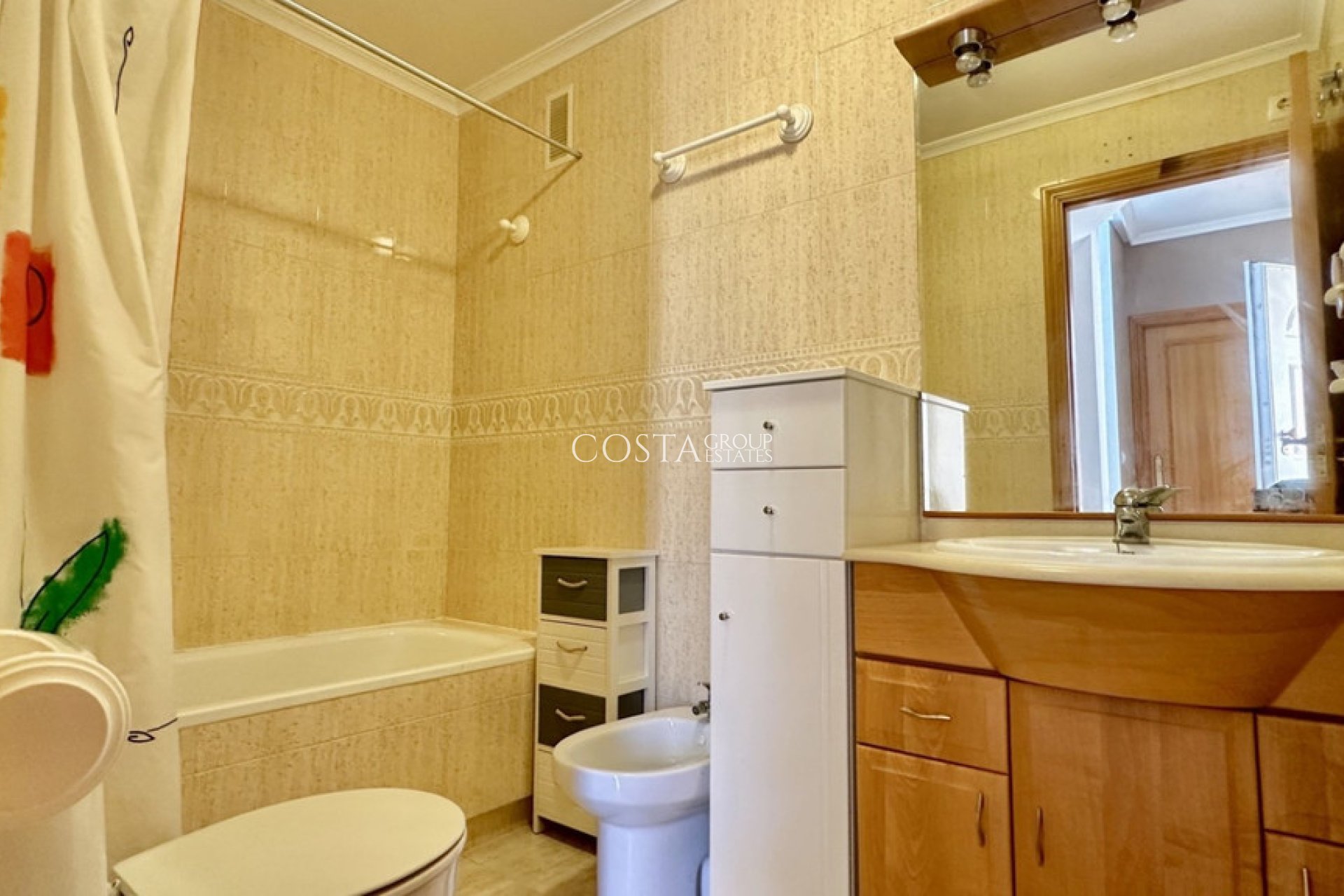 Resale - Apartments -
Orihuela Costa - Playa Flamenca