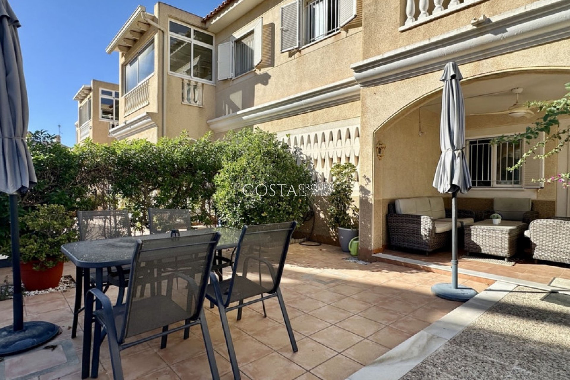Resale - Apartments -
Orihuela Costa - Playa Flamenca