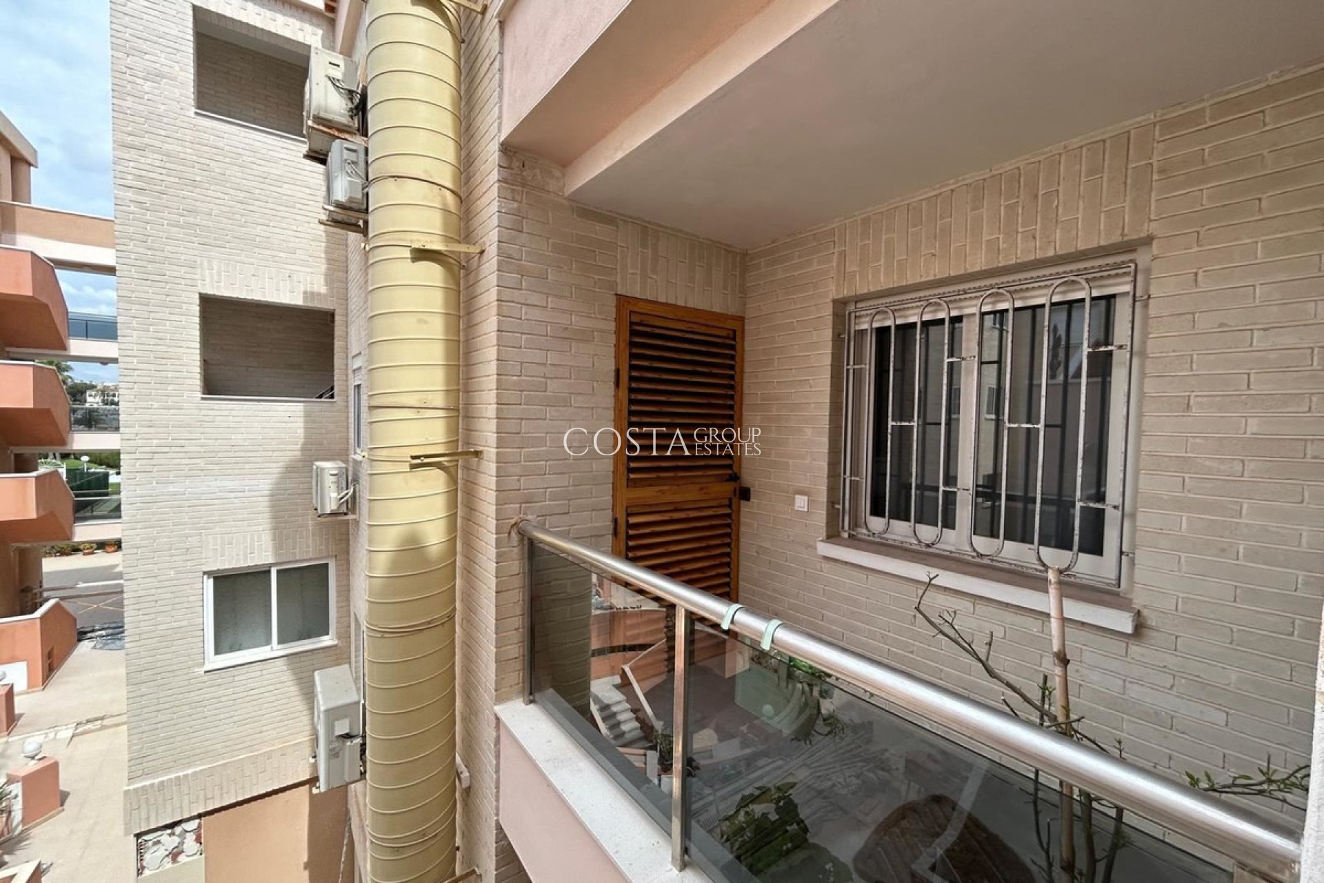 Resale - Apartments -
Orihuela Costa - Playa Flamenca