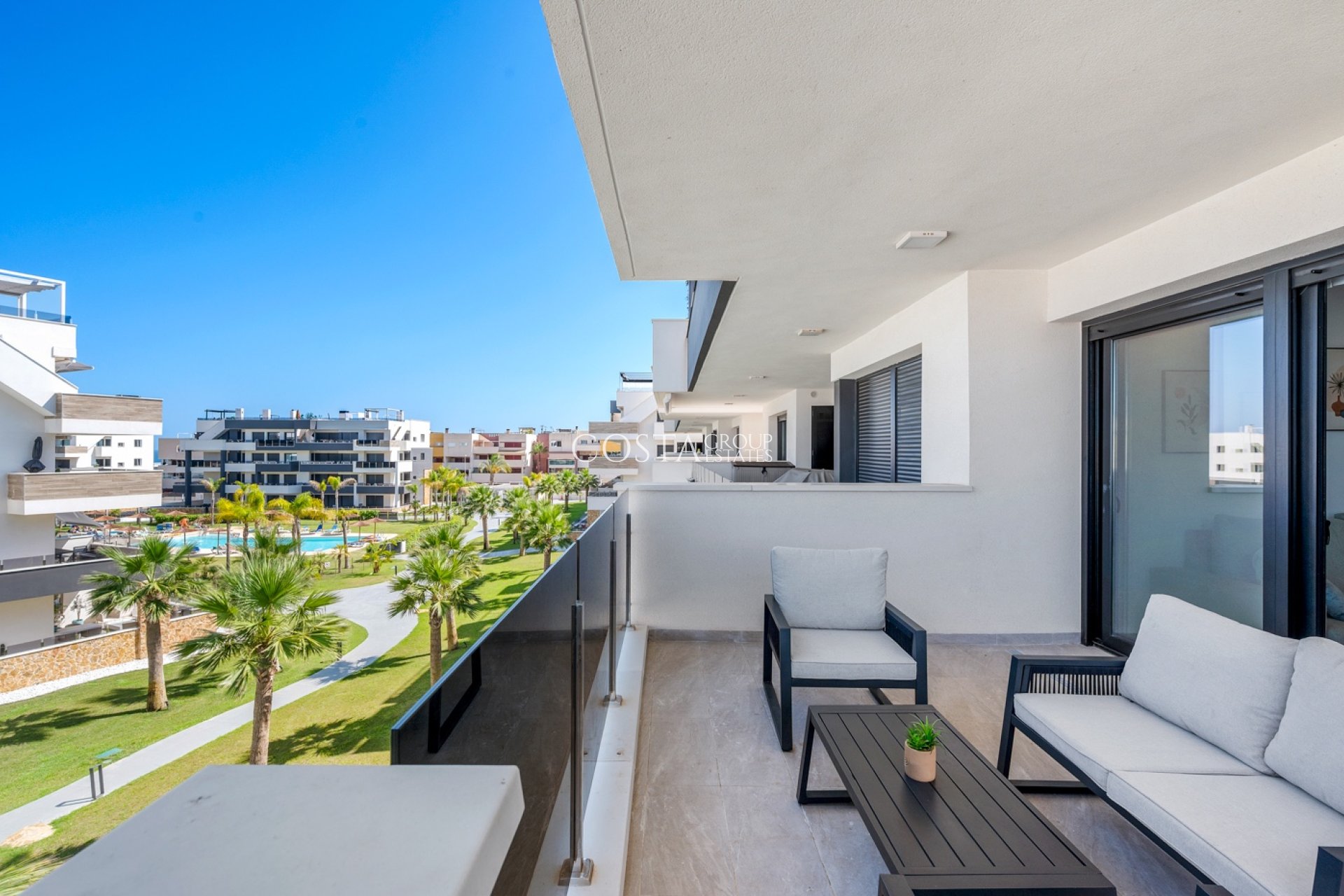 Resale - Apartments -
Orihuela Costa - Playa Flamenca