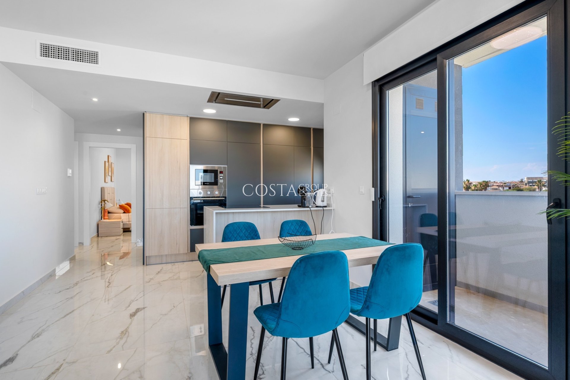 Resale - Apartments -
Orihuela Costa - Playa Flamenca