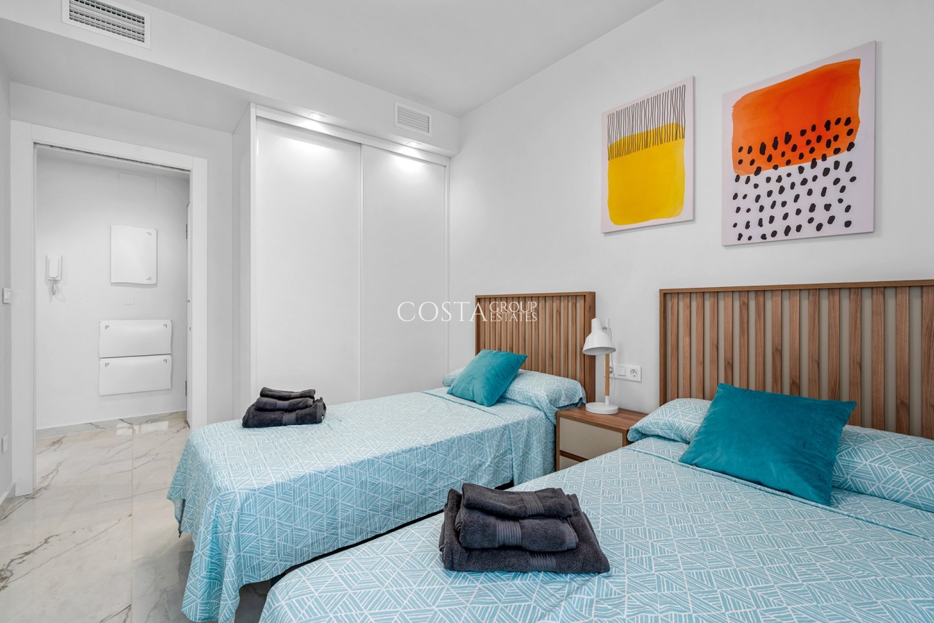 Resale - Apartments -
Orihuela Costa - Playa Flamenca
