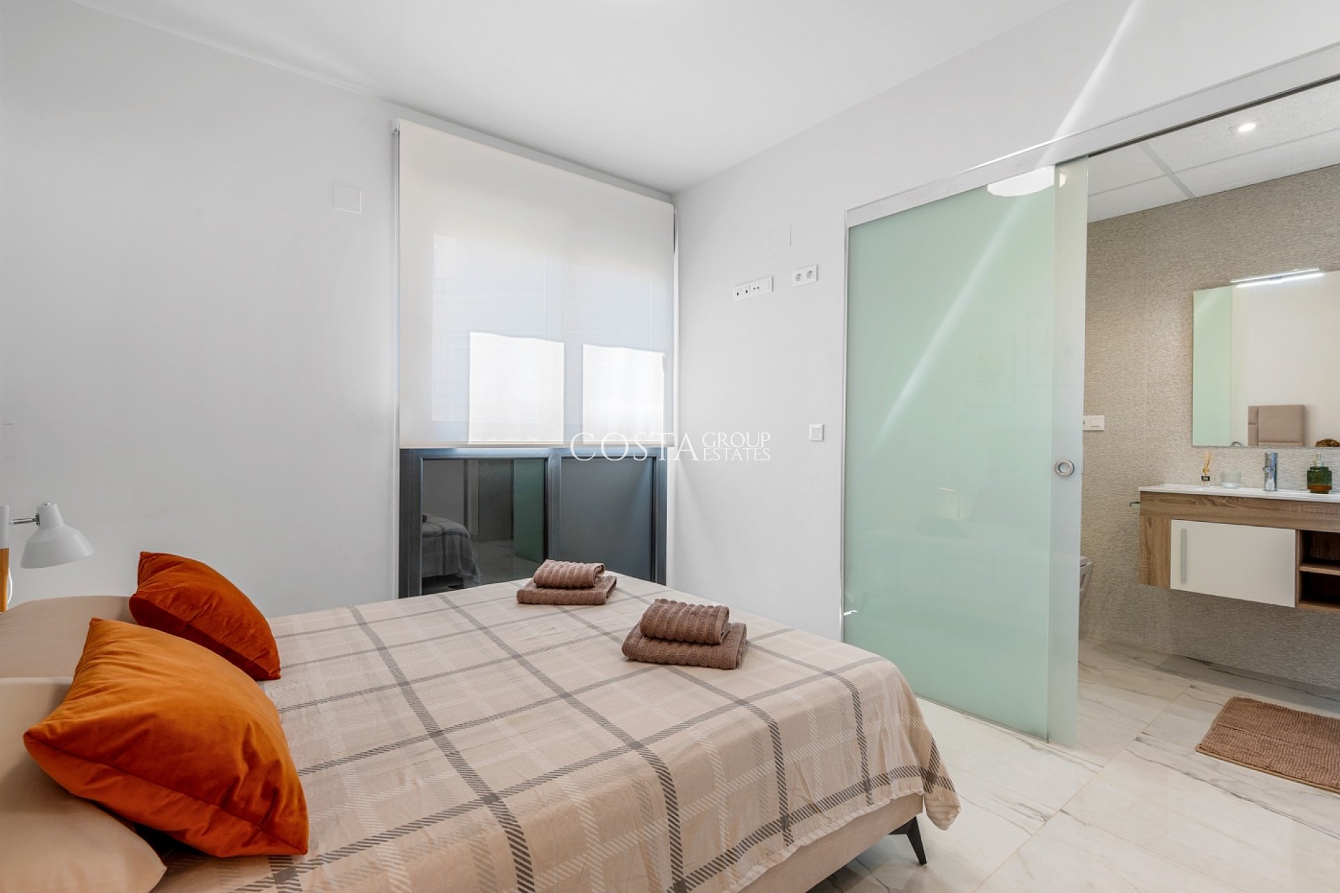 Resale - Apartments -
Orihuela Costa - Playa Flamenca