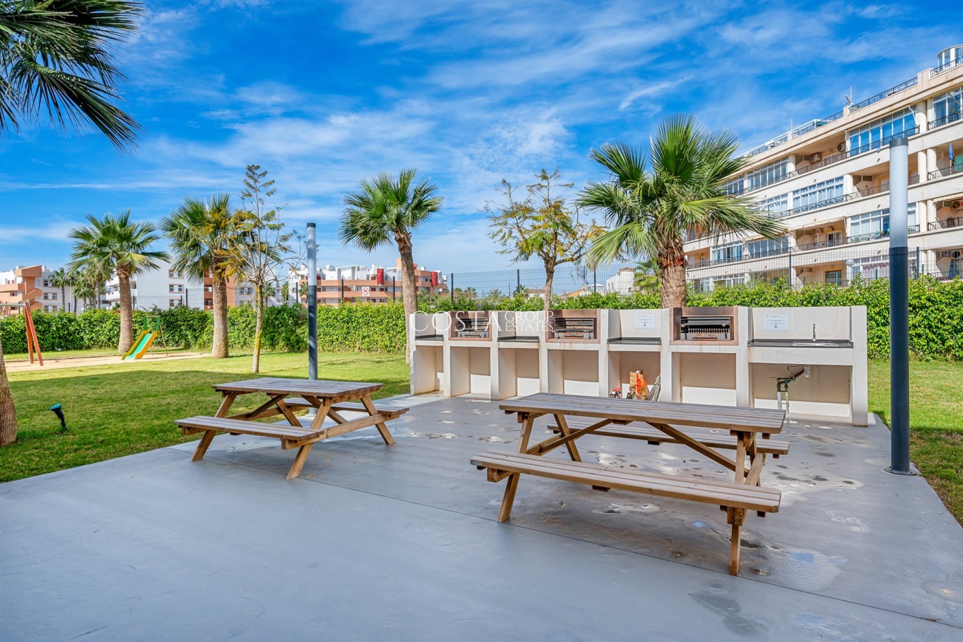 Resale - Apartments -
Orihuela Costa - Playa Flamenca