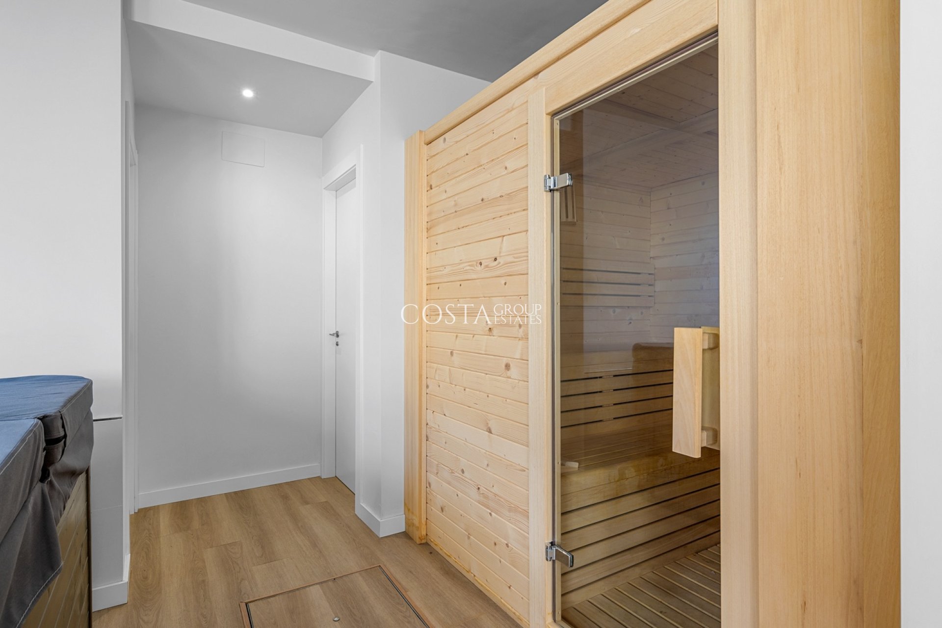 Resale - Apartments -
Orihuela Costa - Playa Flamenca