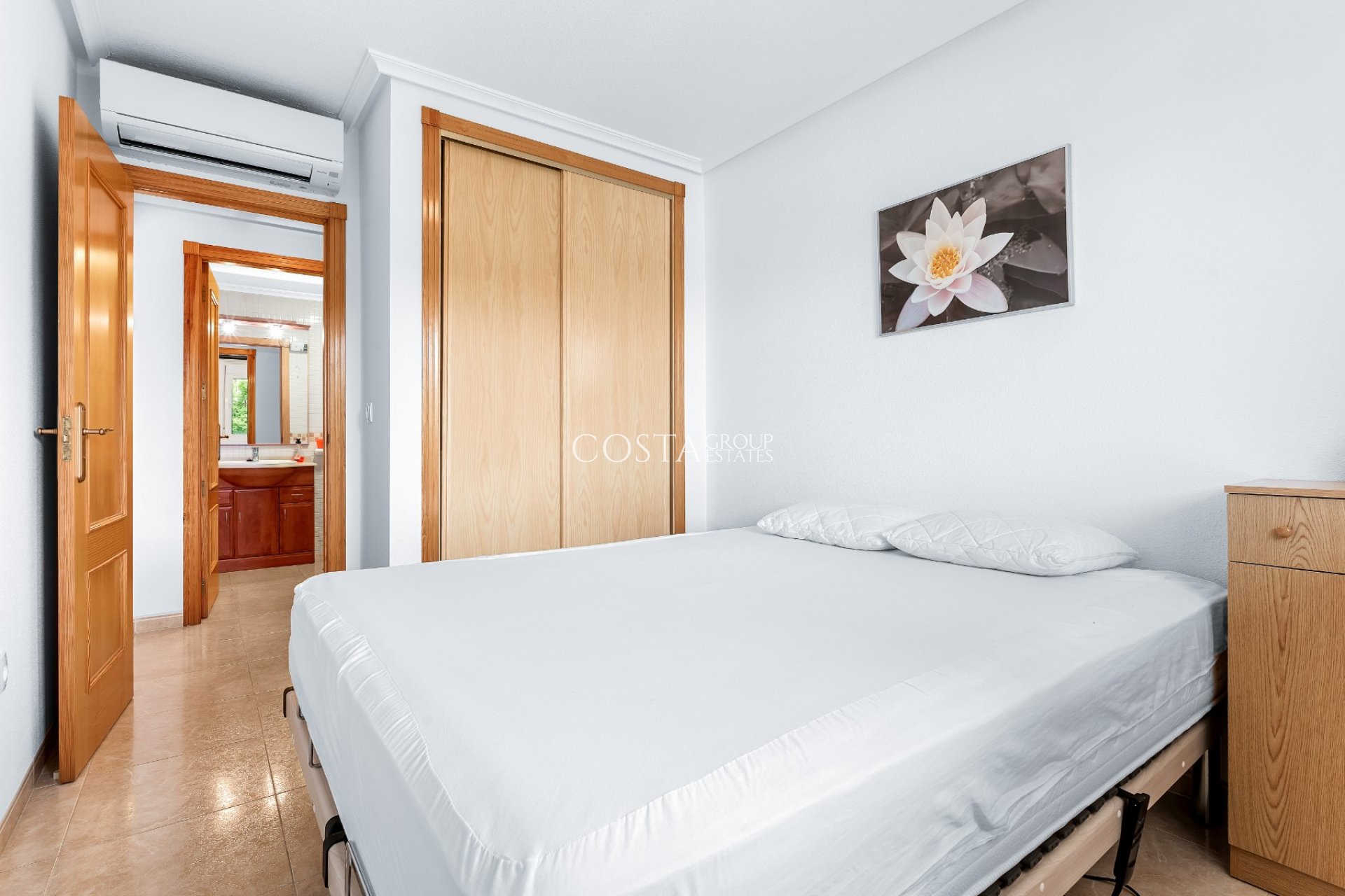 Resale - Apartments -
Orihuela Costa - Playa Flamenca