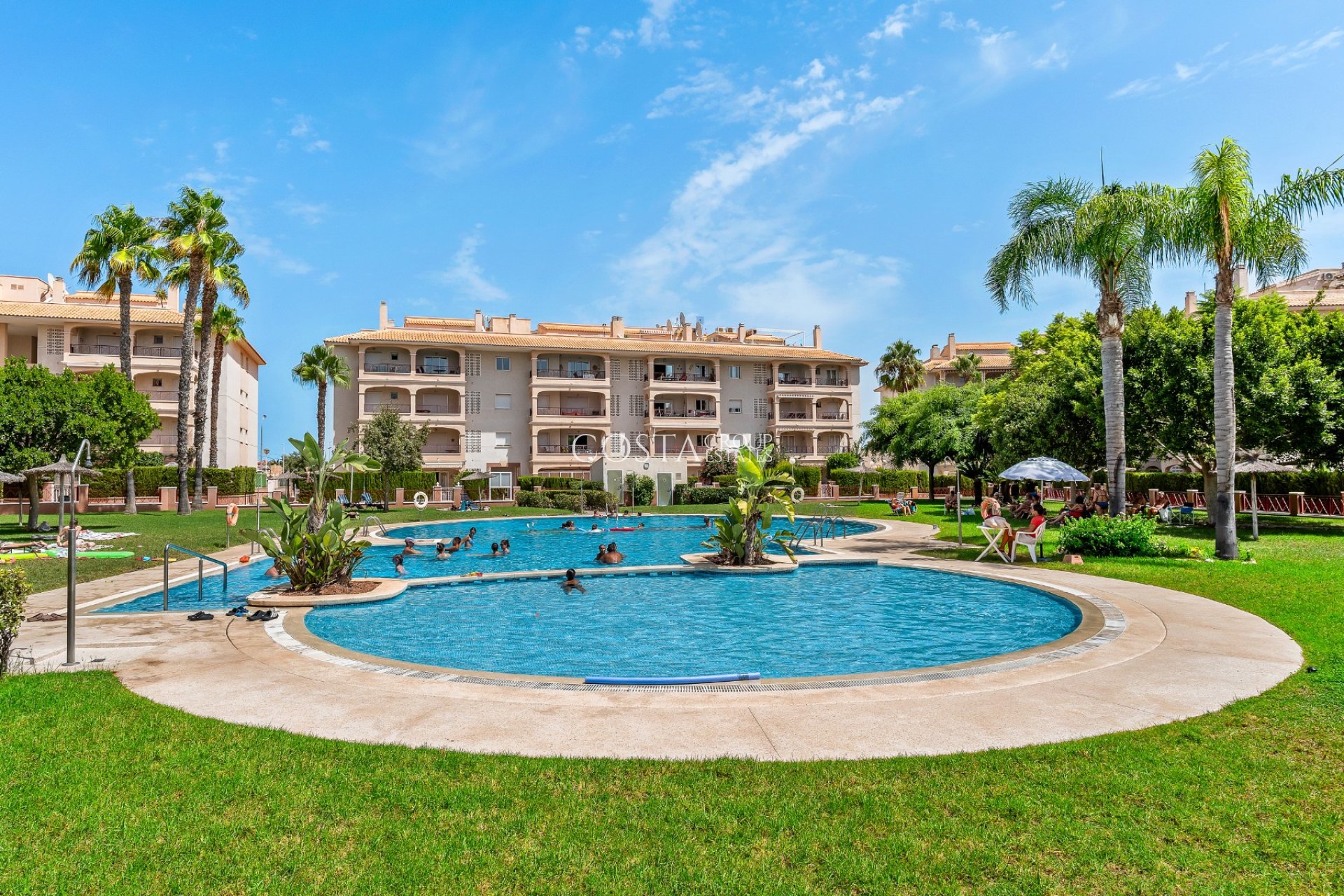 Resale - Apartments -
Orihuela Costa - Playa Flamenca