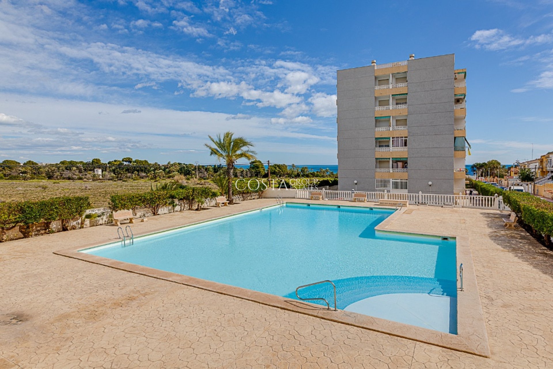 Resale - Apartments -
Orihuela Costa - Punta Prima