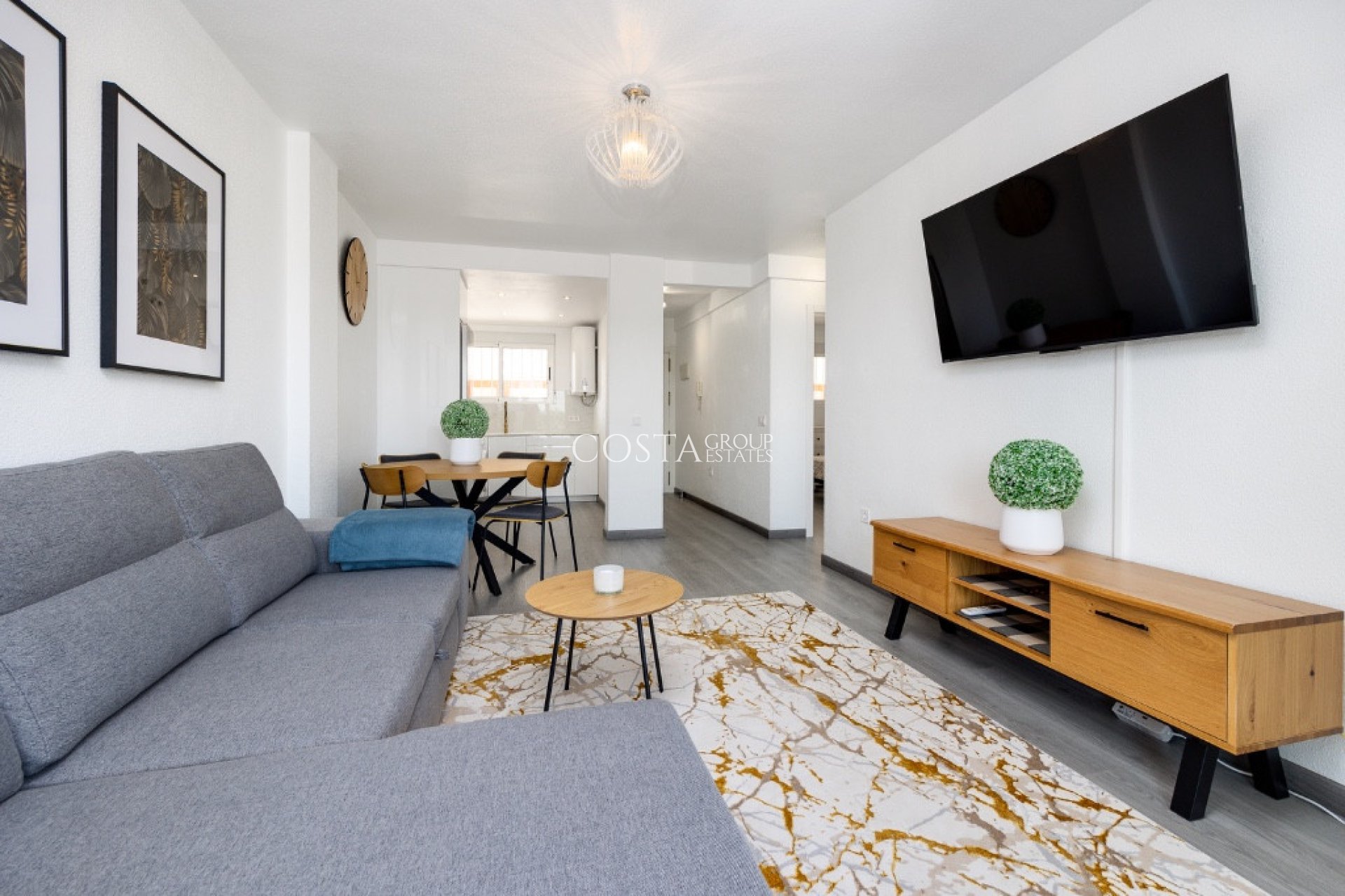 Resale - Apartments -
Orihuela Costa - Punta Prima