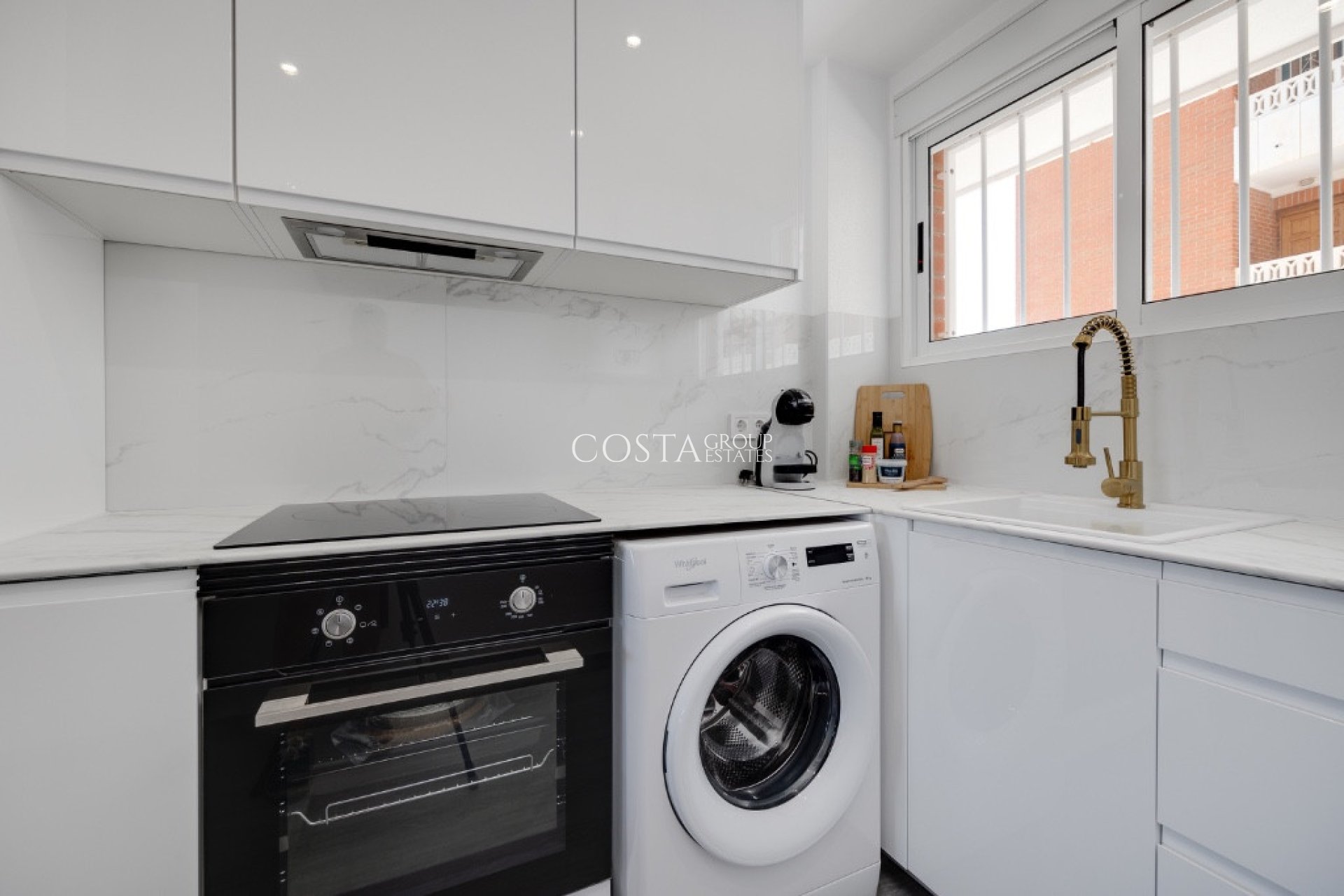 Resale - Apartments -
Orihuela Costa - Punta Prima