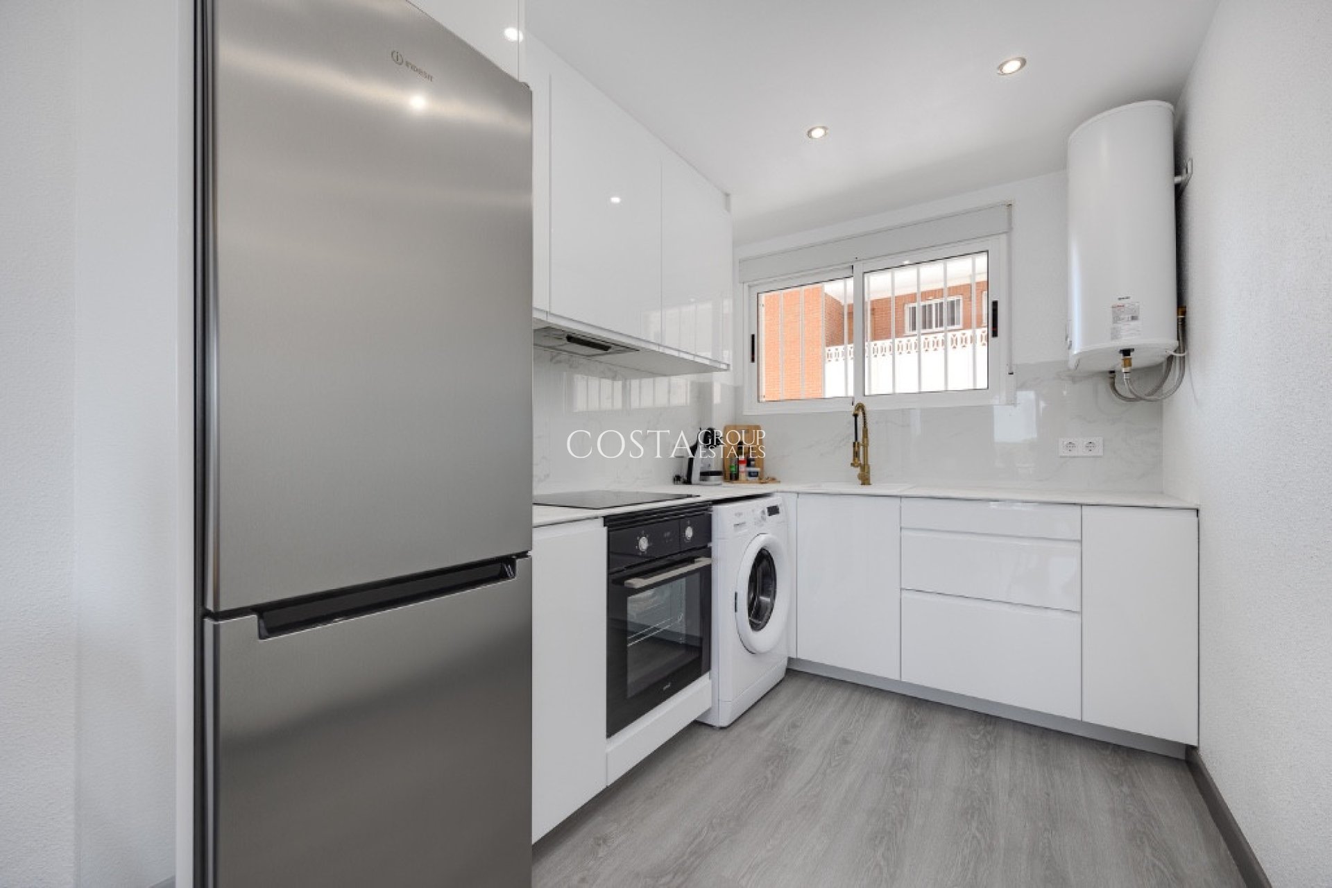 Resale - Apartments -
Orihuela Costa - Punta Prima