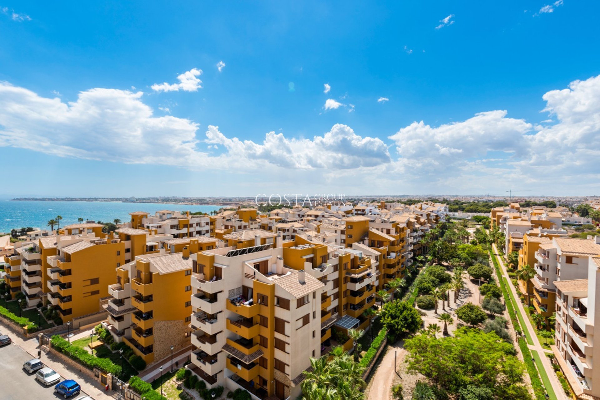 Resale - Apartments -
Orihuela Costa - Punta Prima