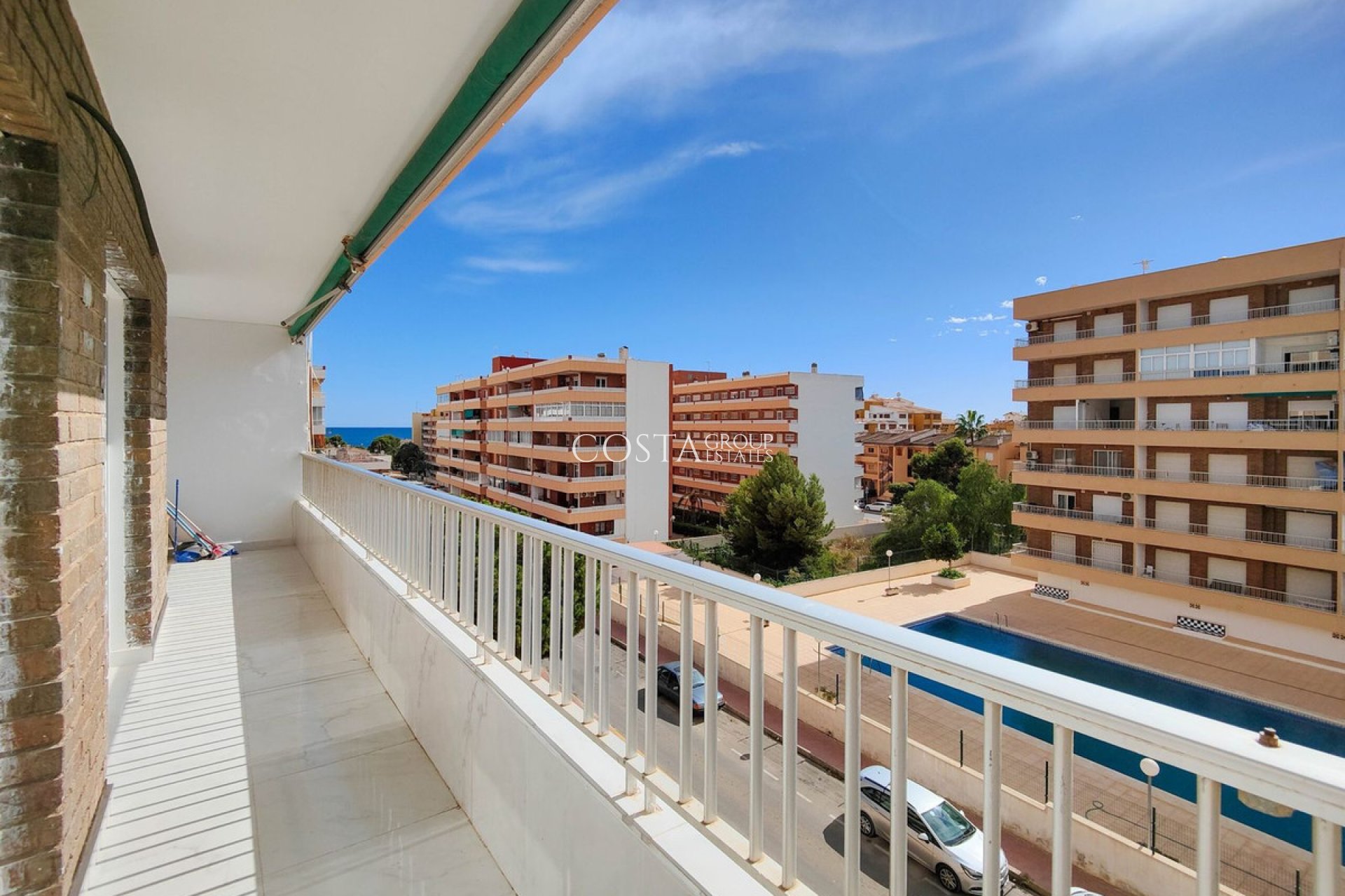 Resale - Apartments -
Orihuela Costa - Punta Prima