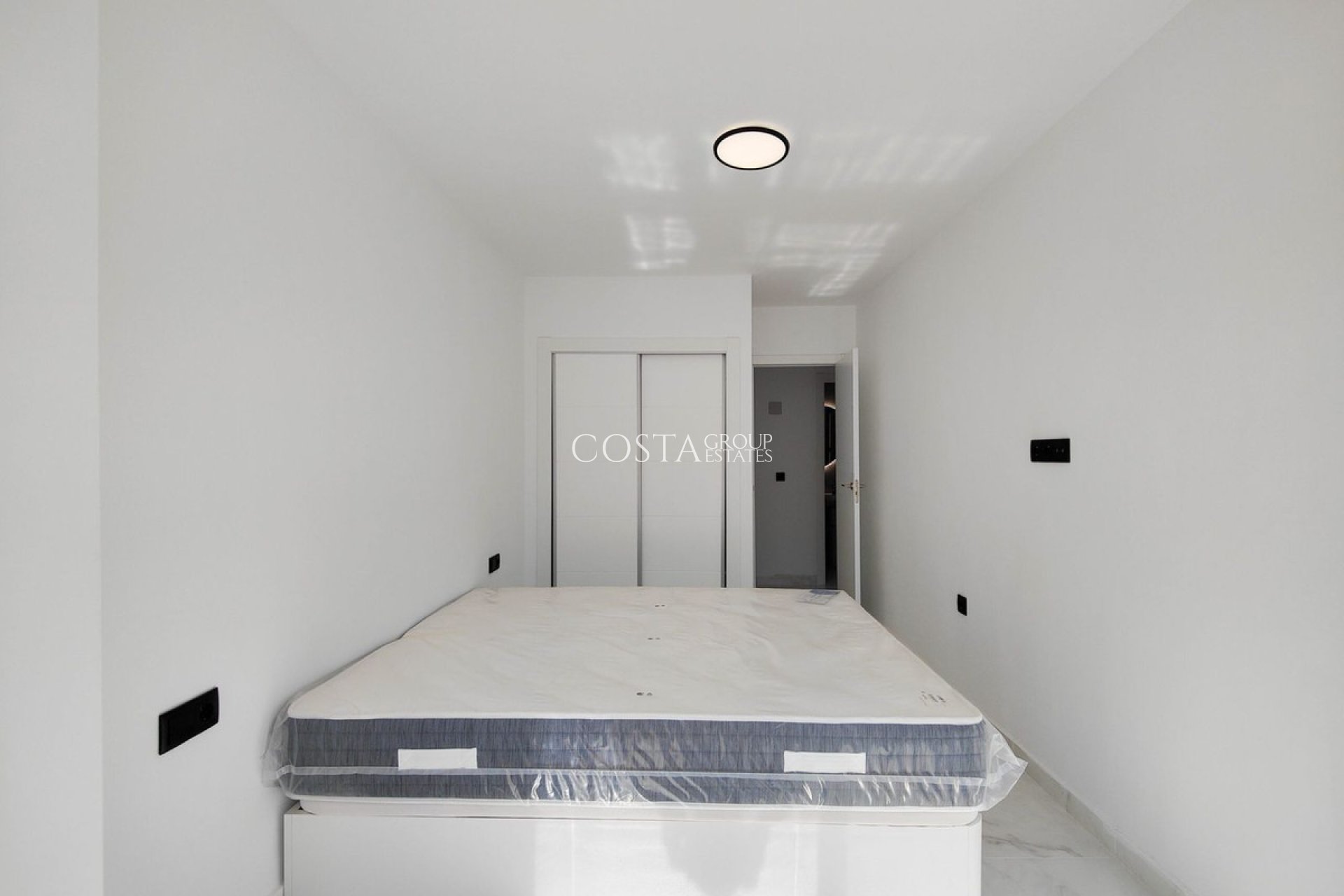 Resale - Apartments -
Orihuela Costa - Punta Prima