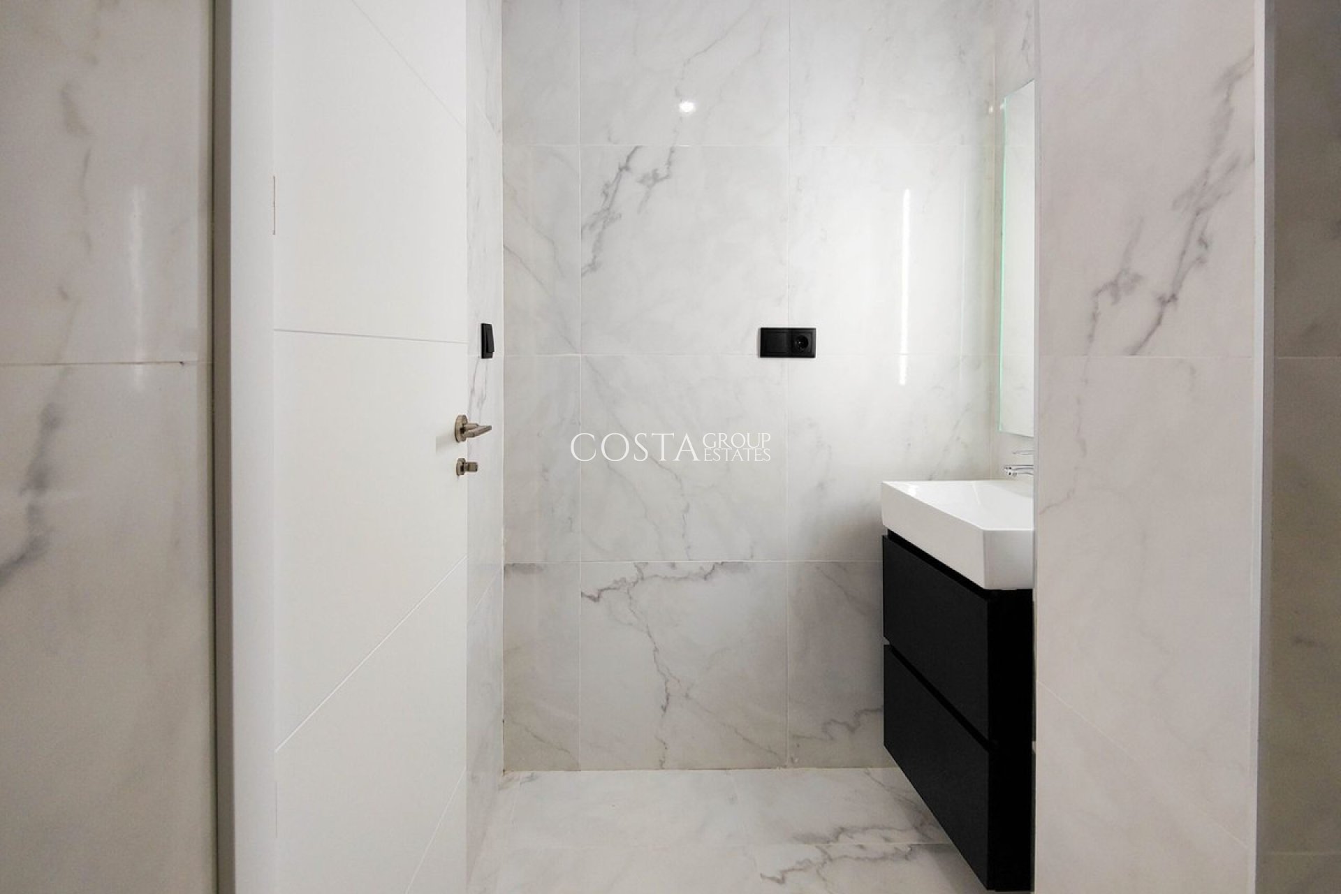 Resale - Apartments -
Orihuela Costa - Punta Prima