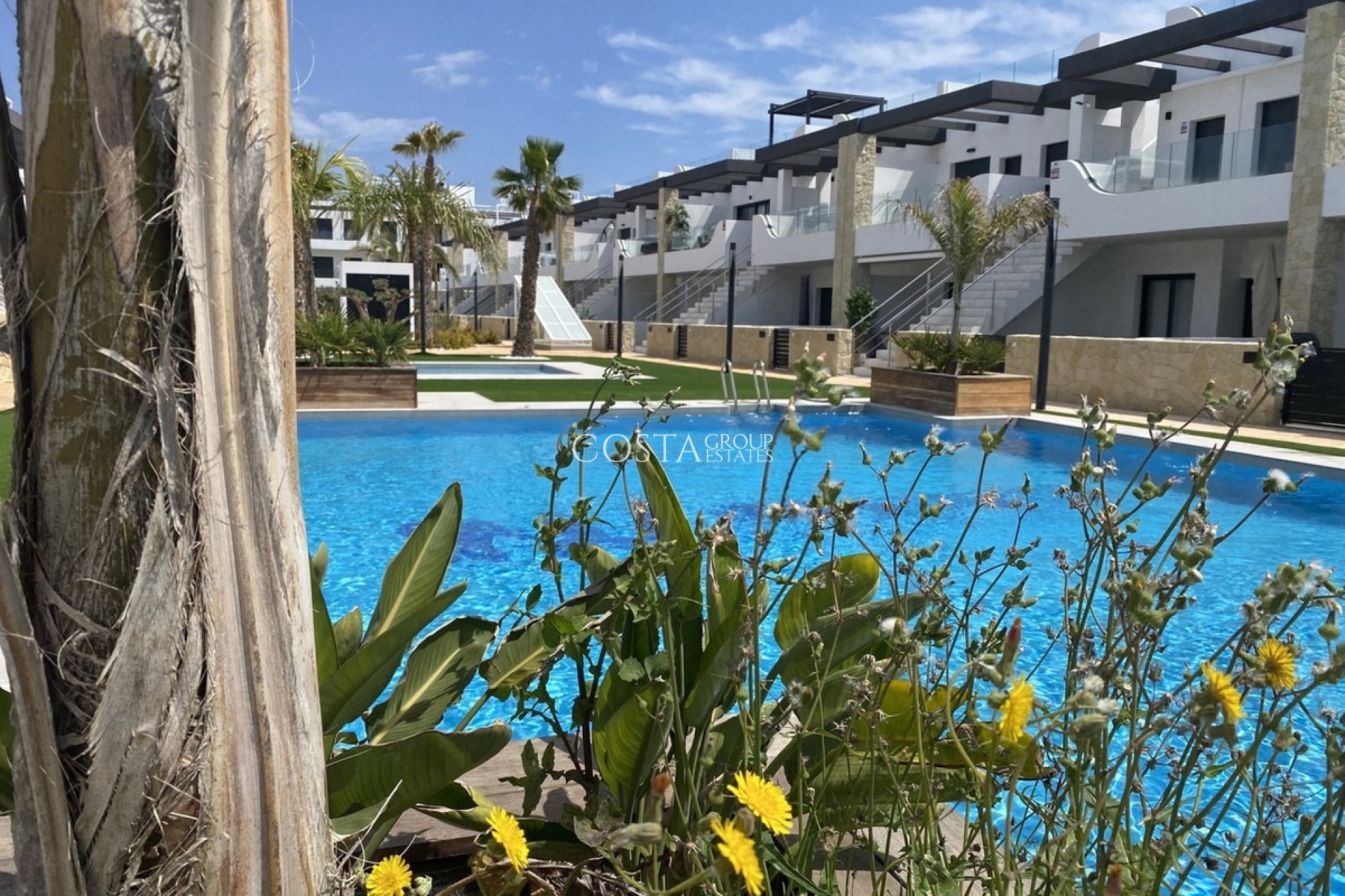 Resale - Apartments -
Orihuela Costa - Punta Prima