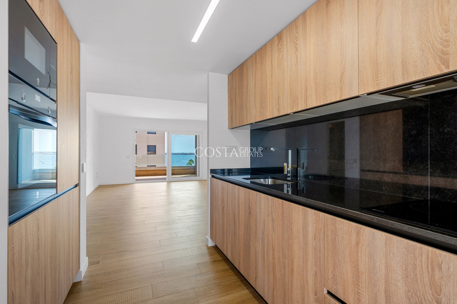 Resale - Apartments -
Orihuela Costa - Punta Prima