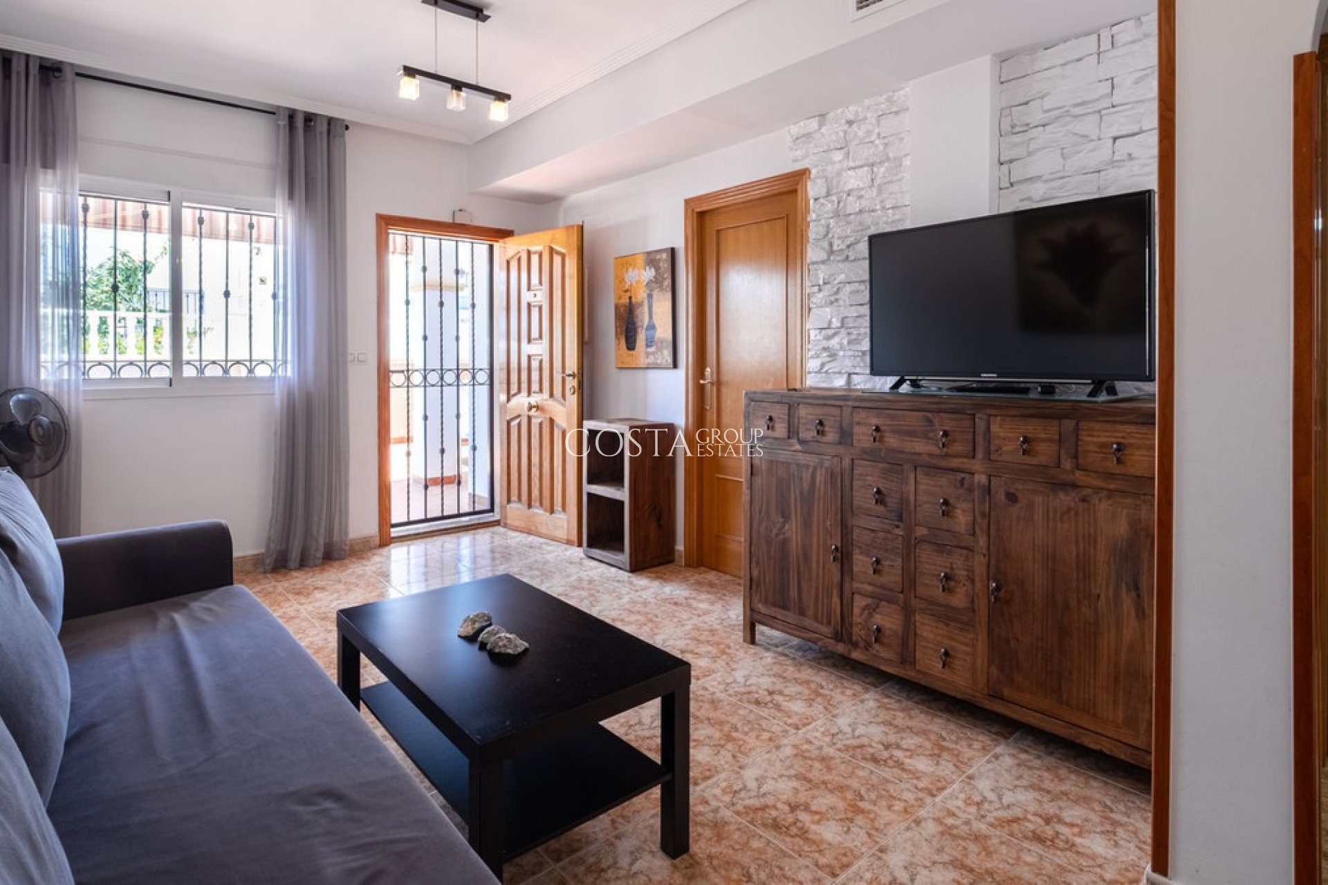 Resale - Apartments -
Orihuela Costa - Punta Prima