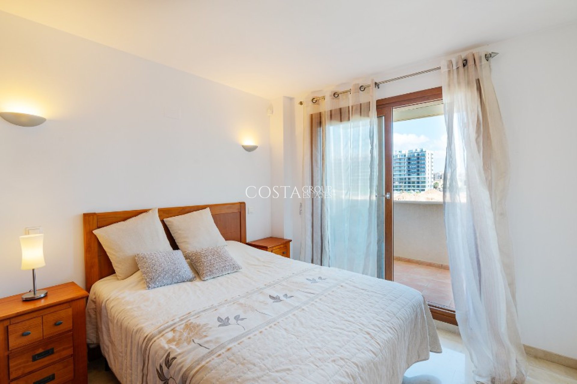 Resale - Apartments -
Orihuela Costa - Punta Prima