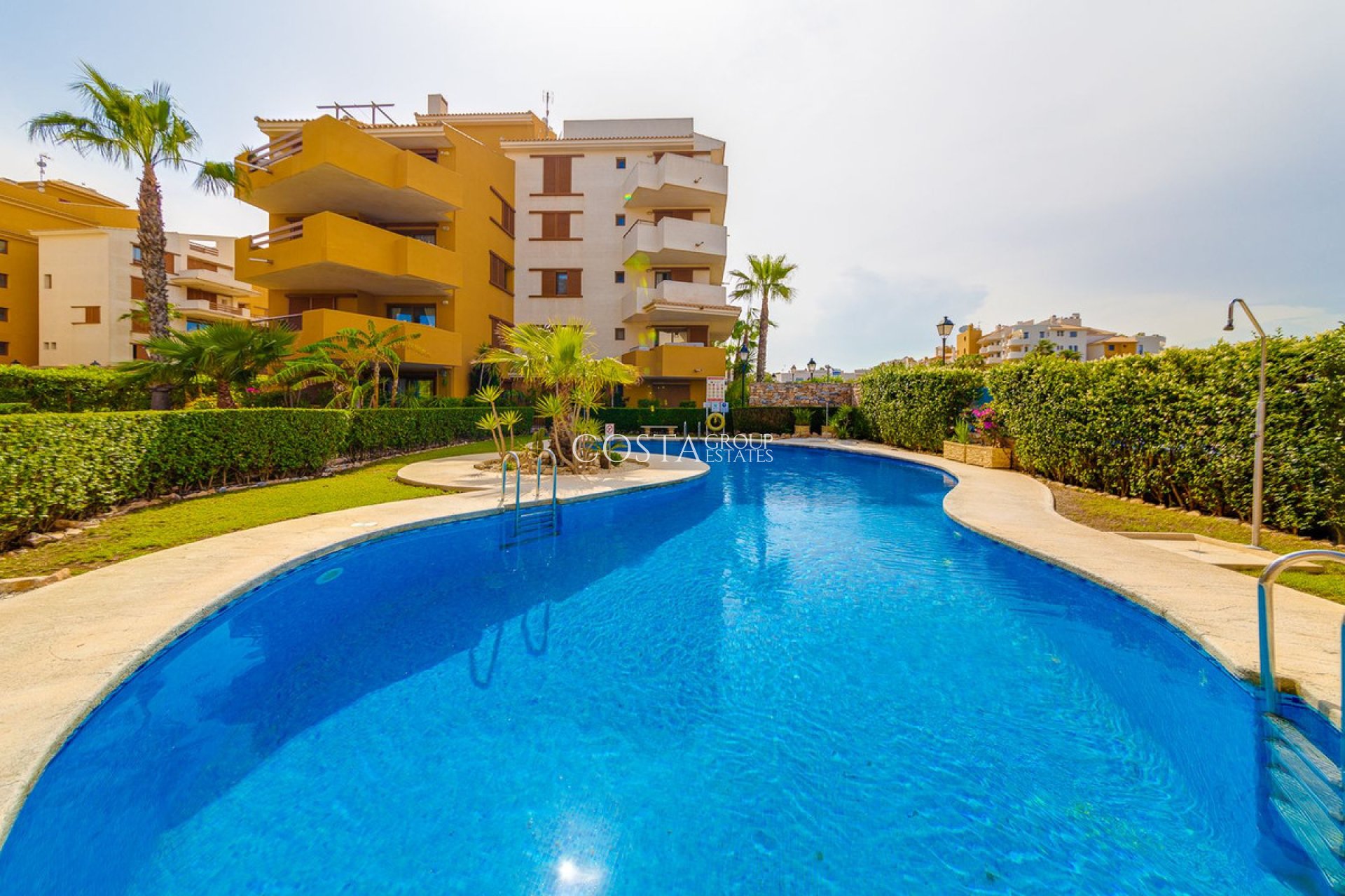 Resale - Apartments -
Orihuela Costa - Punta Prima