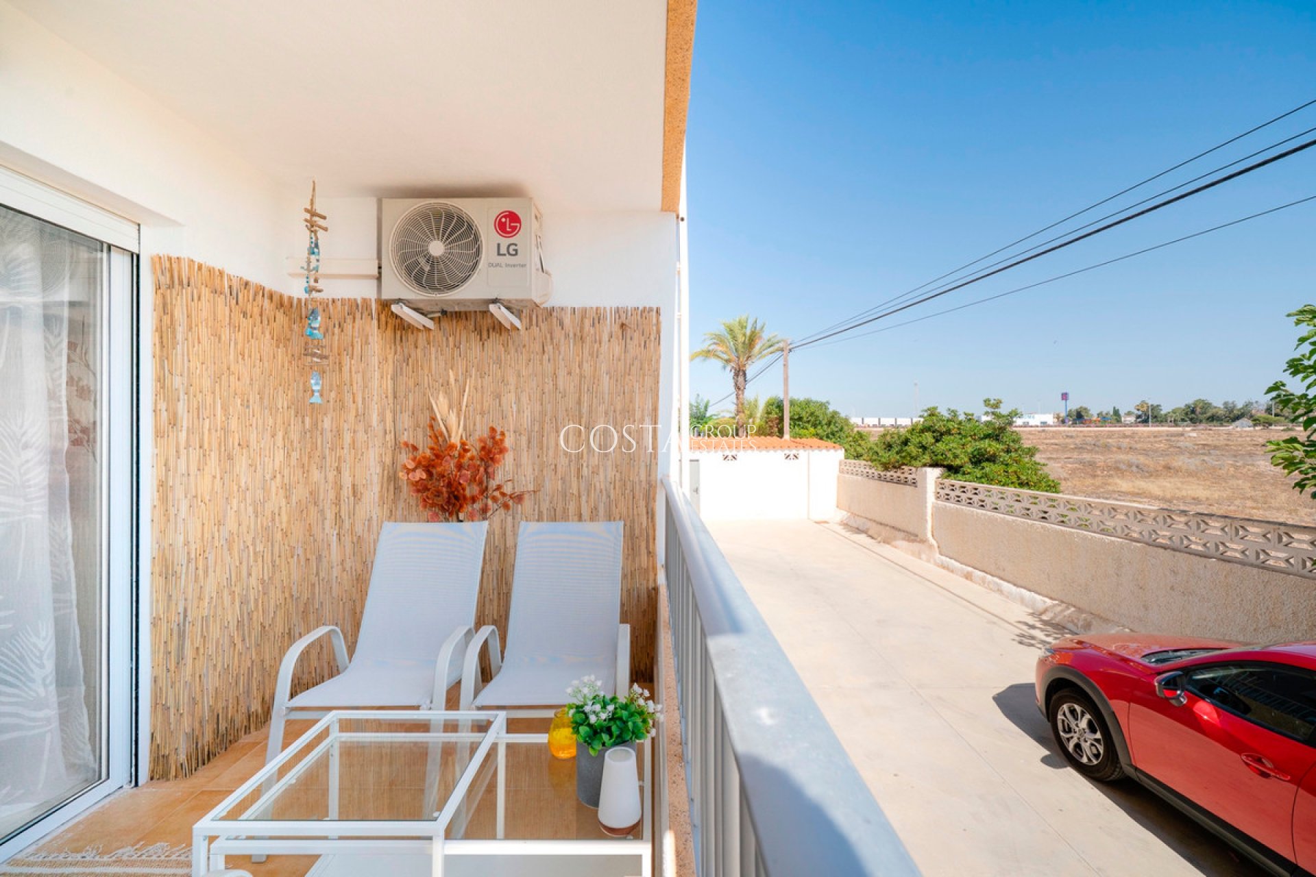 Resale - Apartments -
Orihuela Costa - Punta Prima