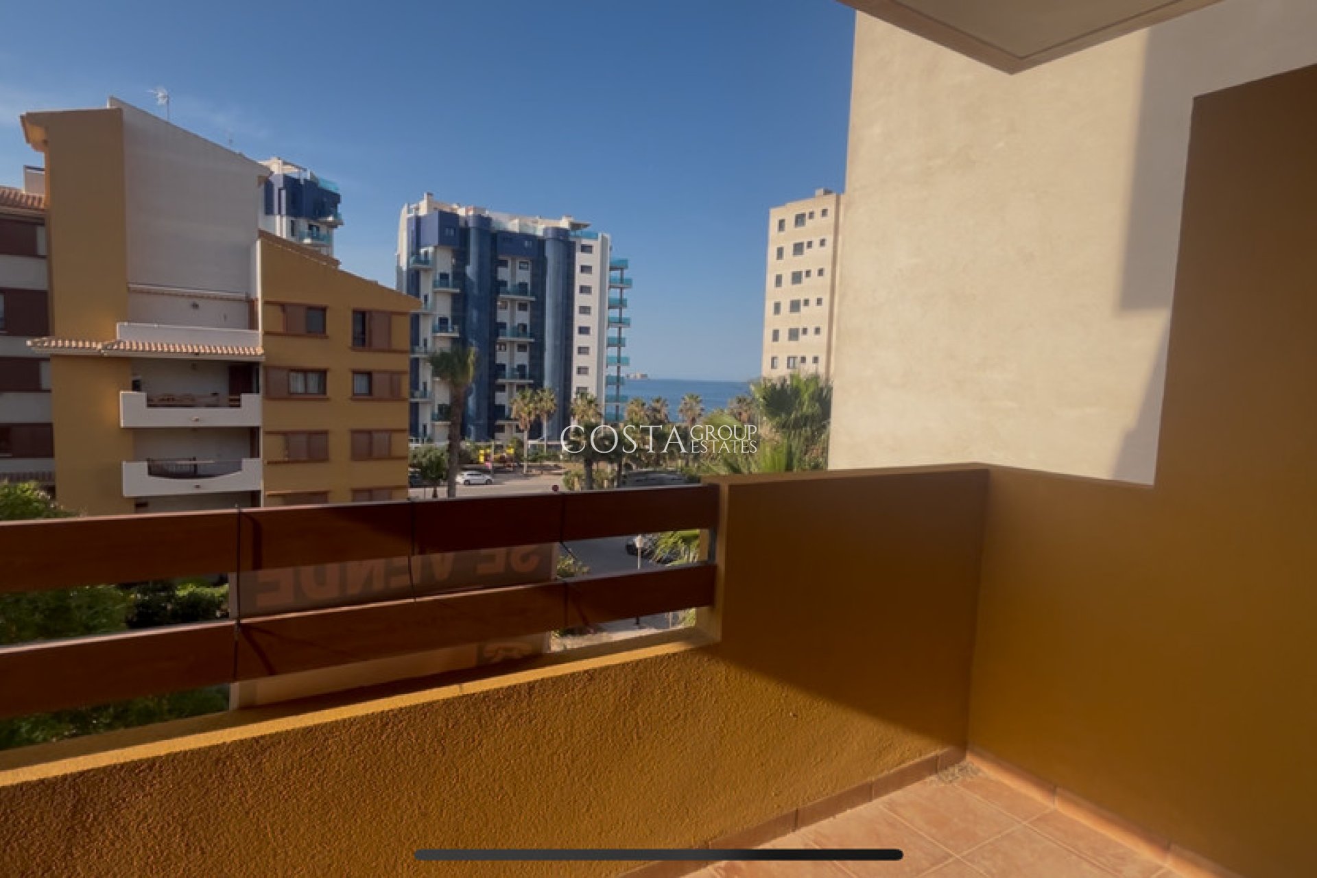 Resale - Apartments -
Orihuela Costa - Punta Prima