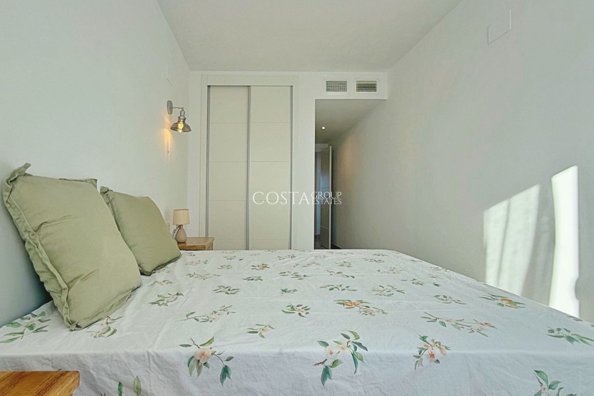 Resale - Apartments -
Orihuela Costa - Punta Prima