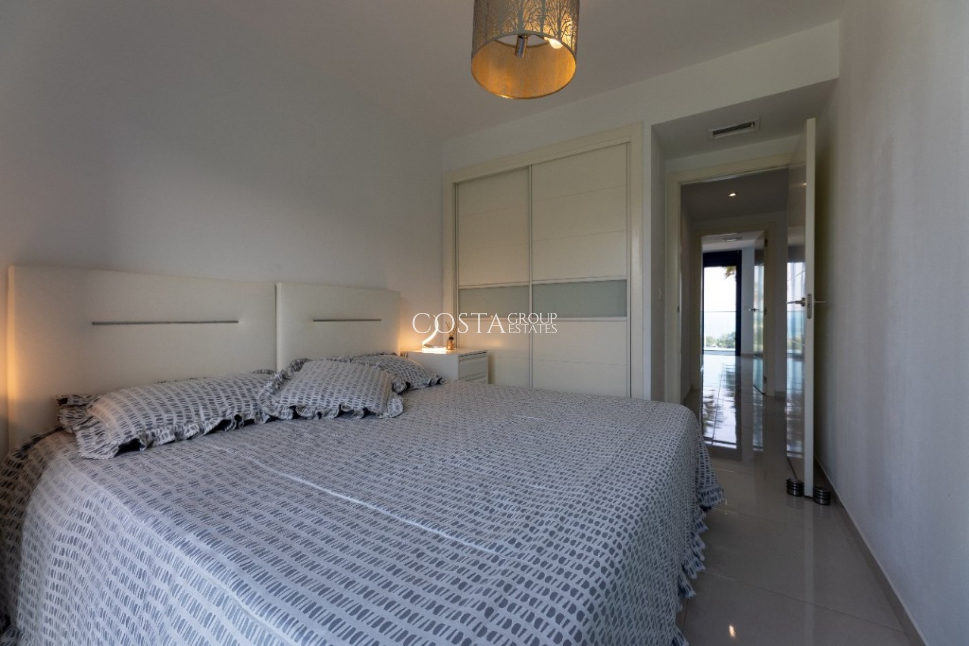 Resale - Apartments -
Orihuela Costa - Punta Prima