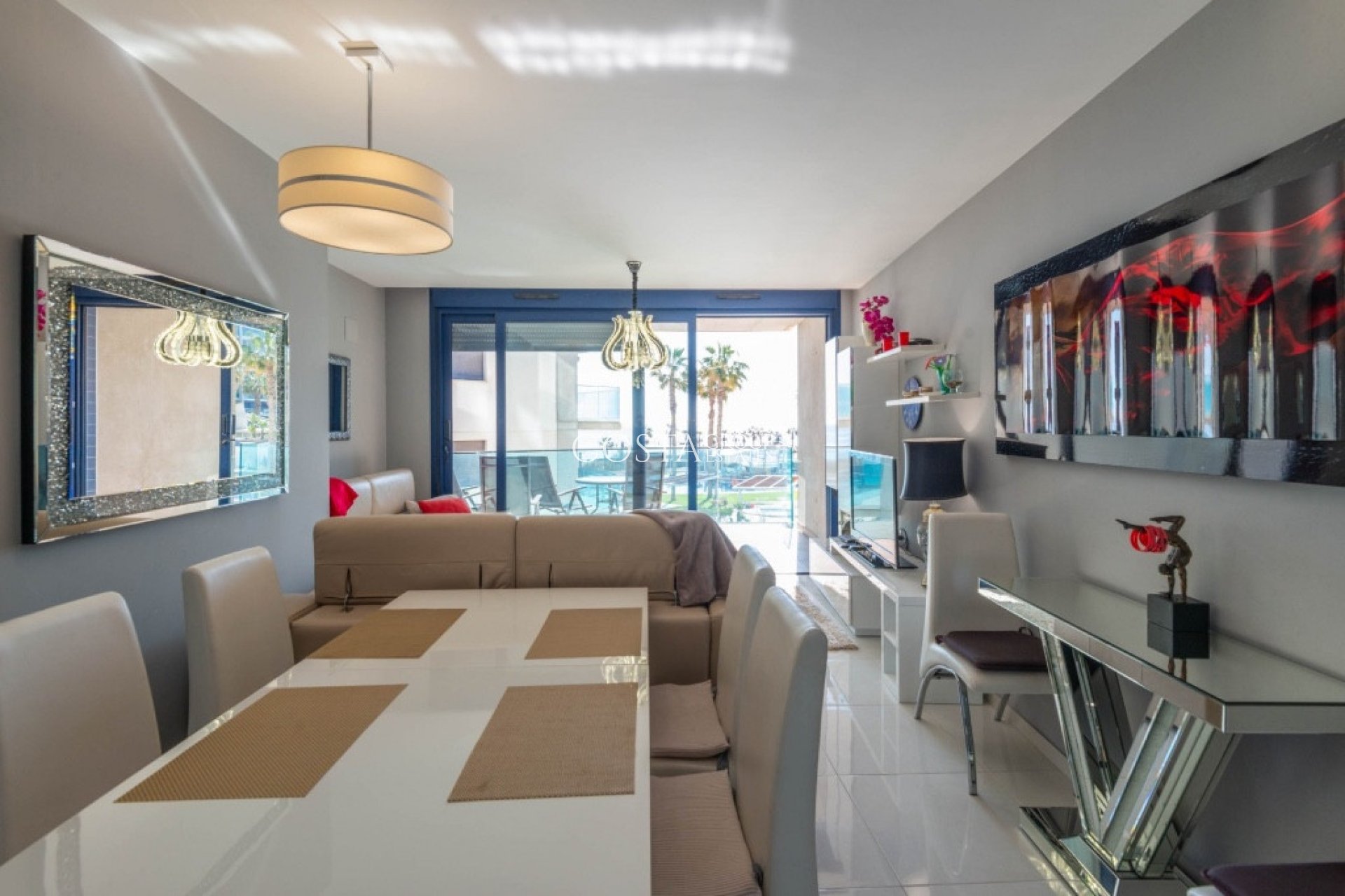 Resale - Apartments -
Orihuela Costa - Punta Prima