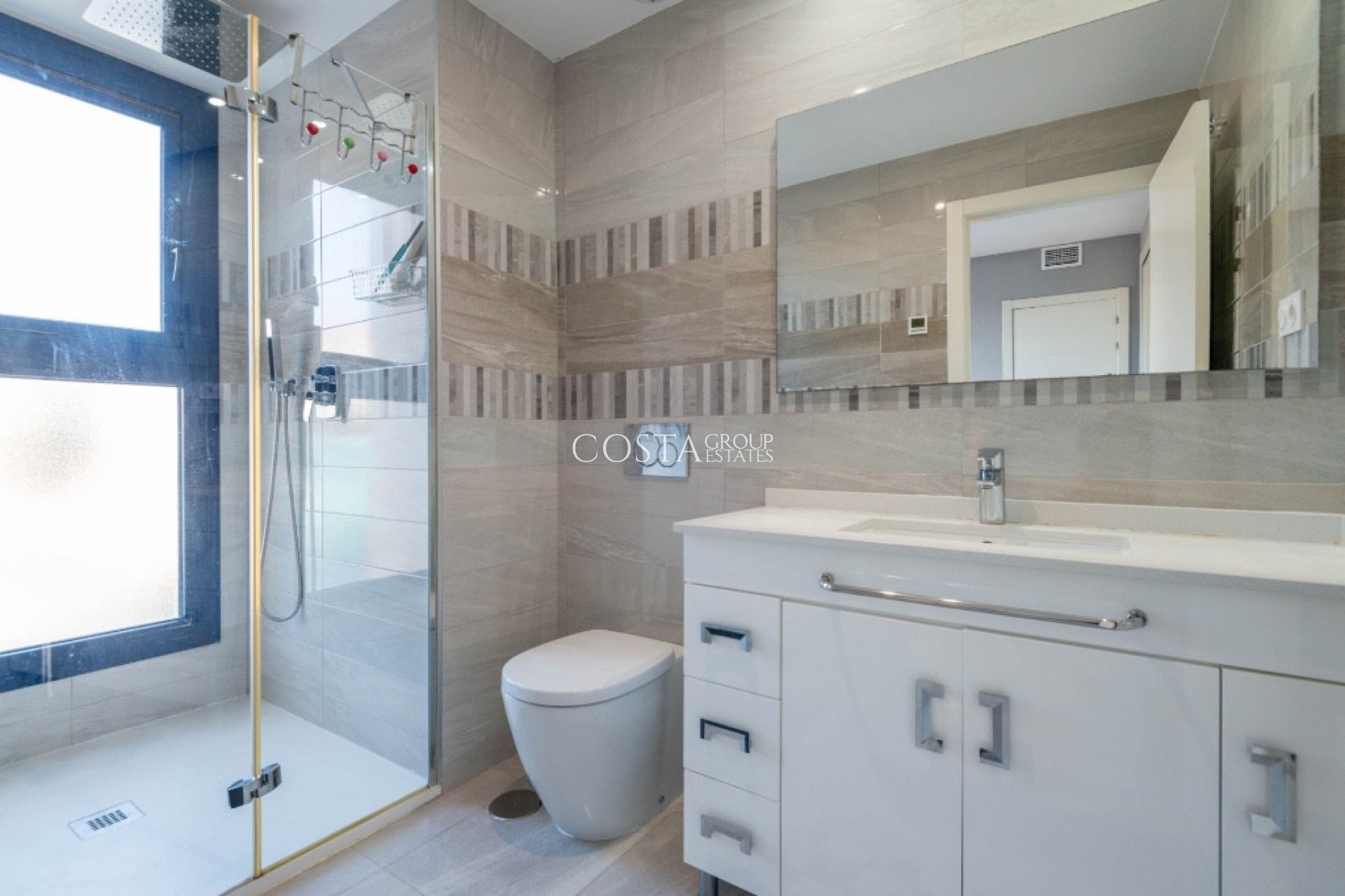 Resale - Apartments -
Orihuela Costa - Punta Prima