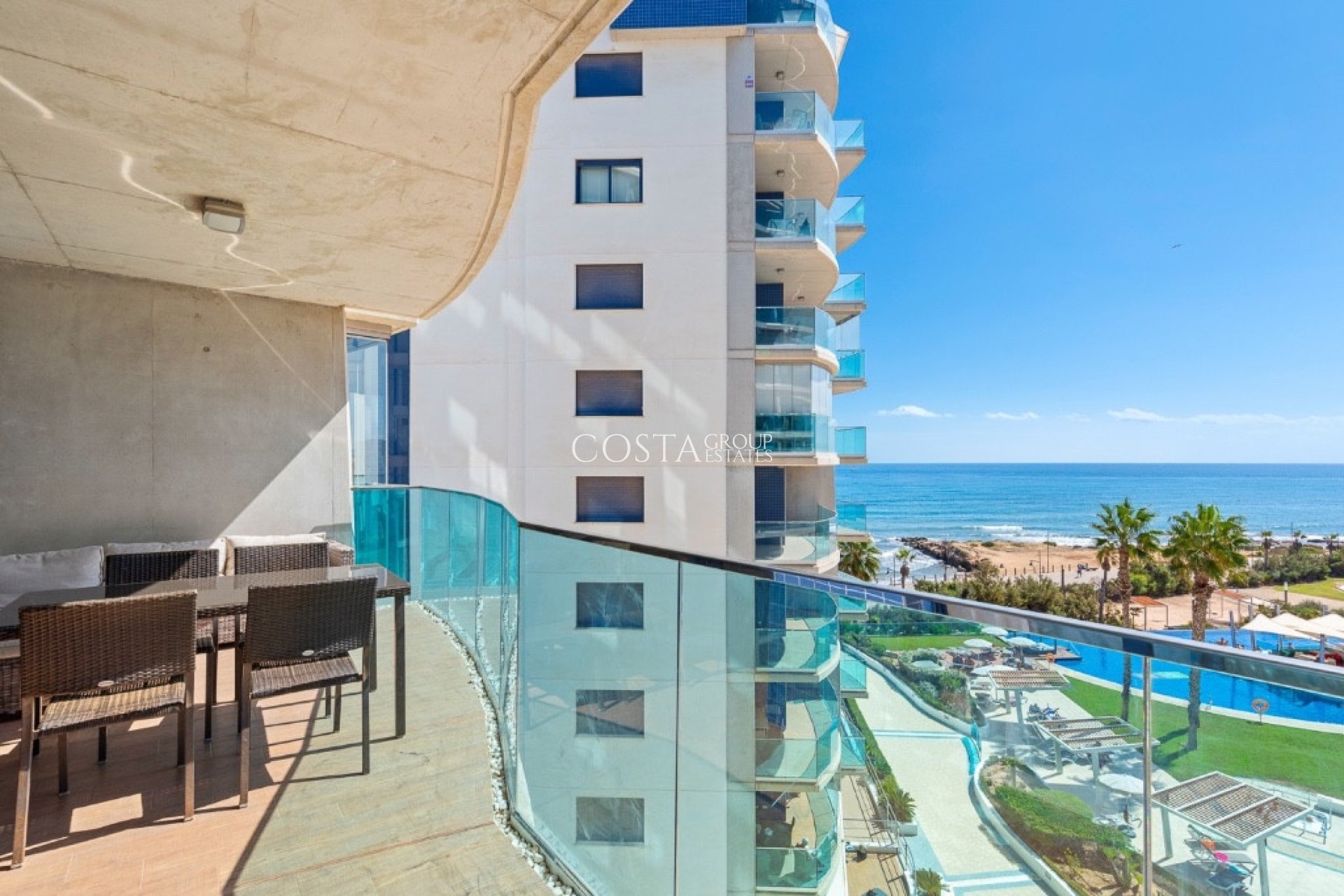 Resale - Apartments -
Orihuela Costa - Punta Prima