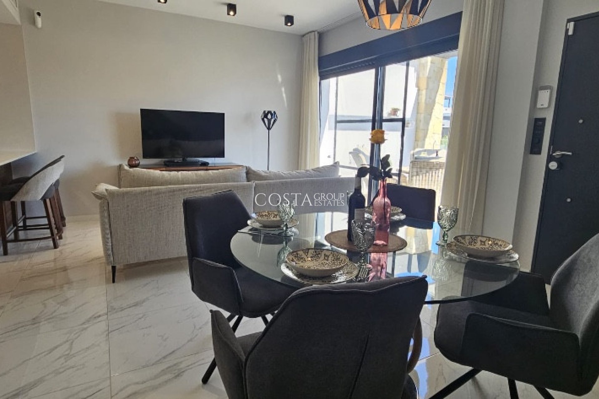 Resale - Apartments -
Orihuela Costa - Punta Prima