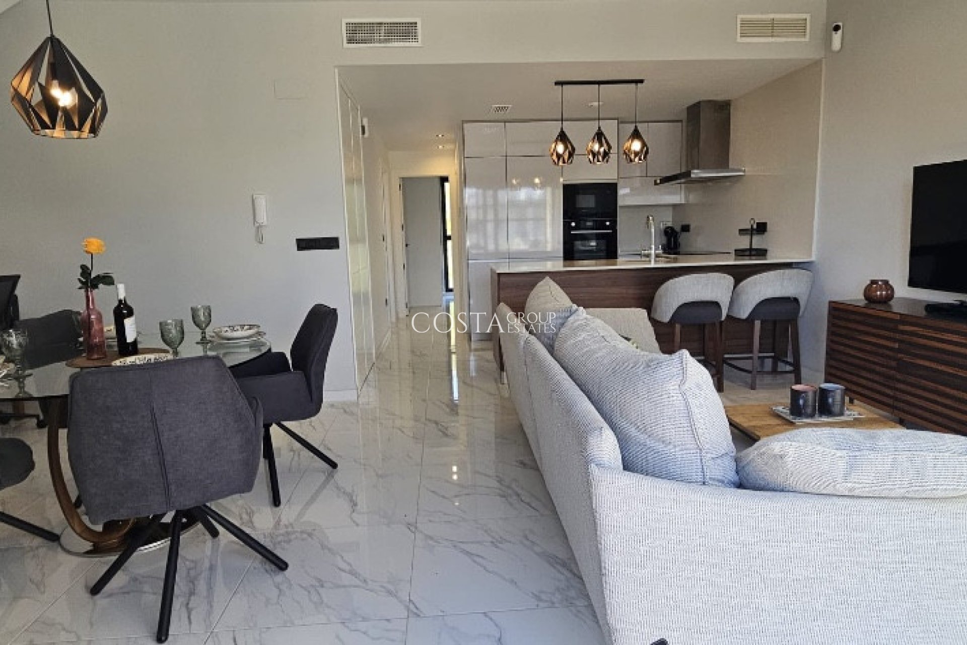 Resale - Apartments -
Orihuela Costa - Punta Prima