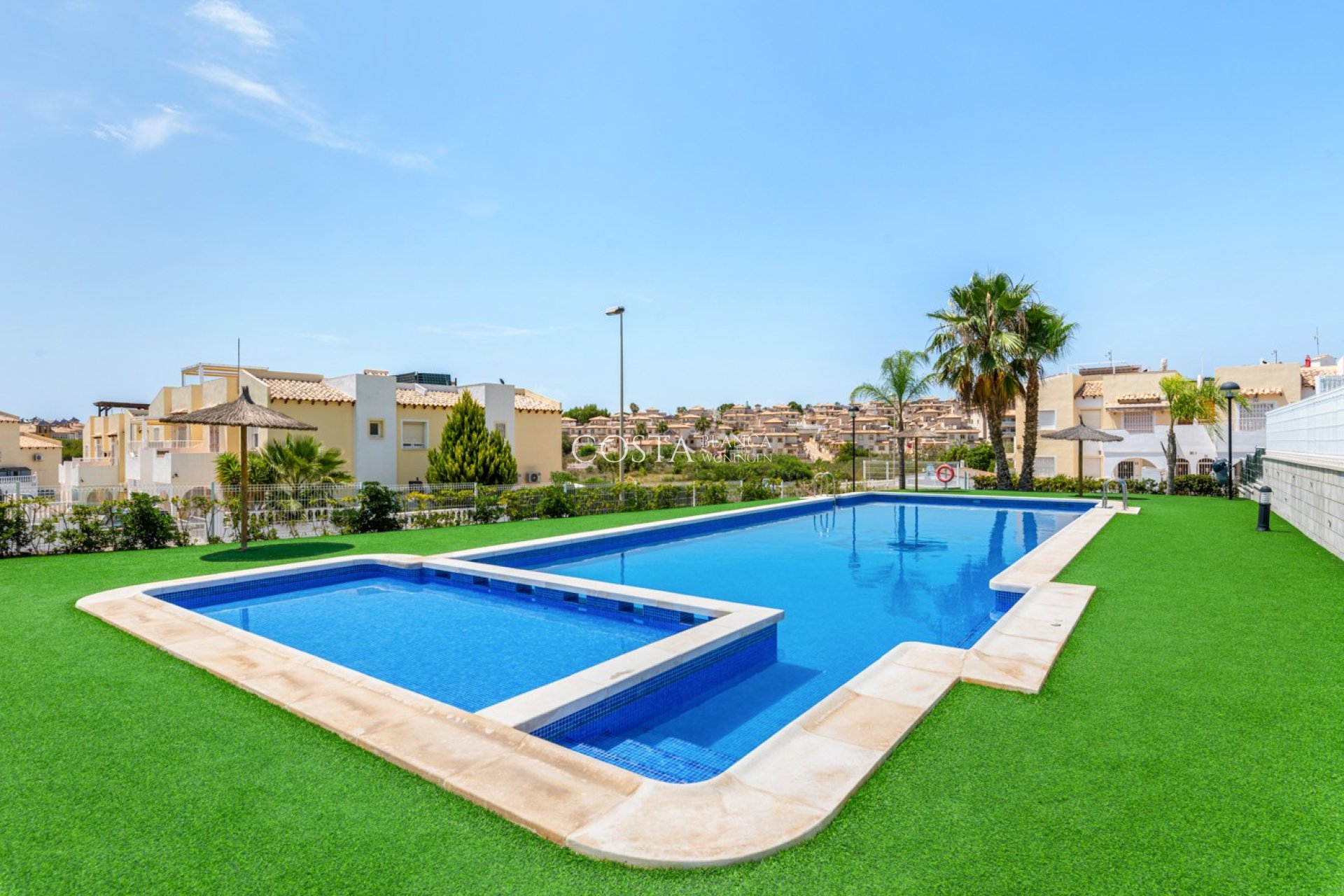 Resale - Apartments -
Orihuela Costa - Villamartin*