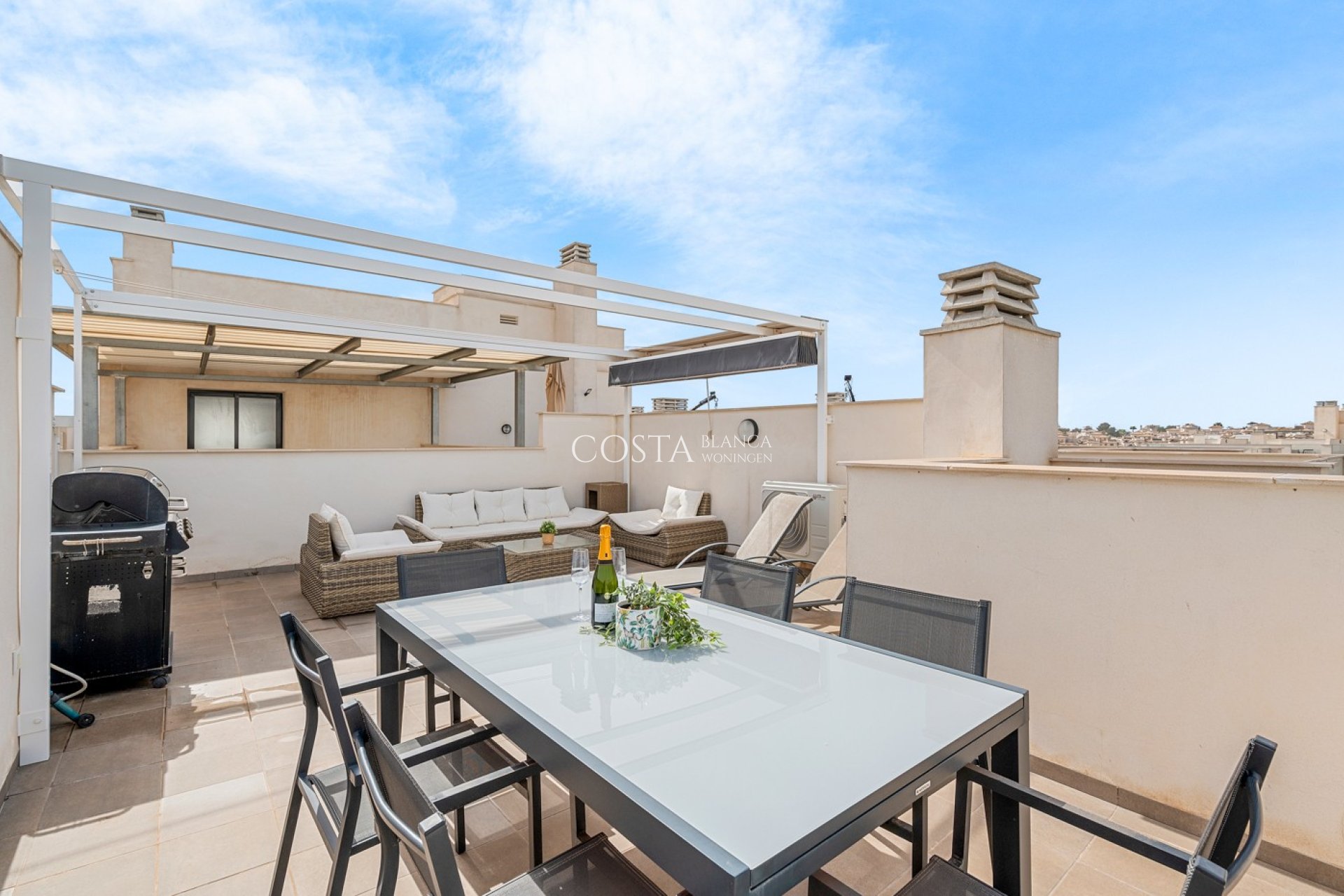 Resale - Apartments -
Orihuela Costa - Villamartin*
