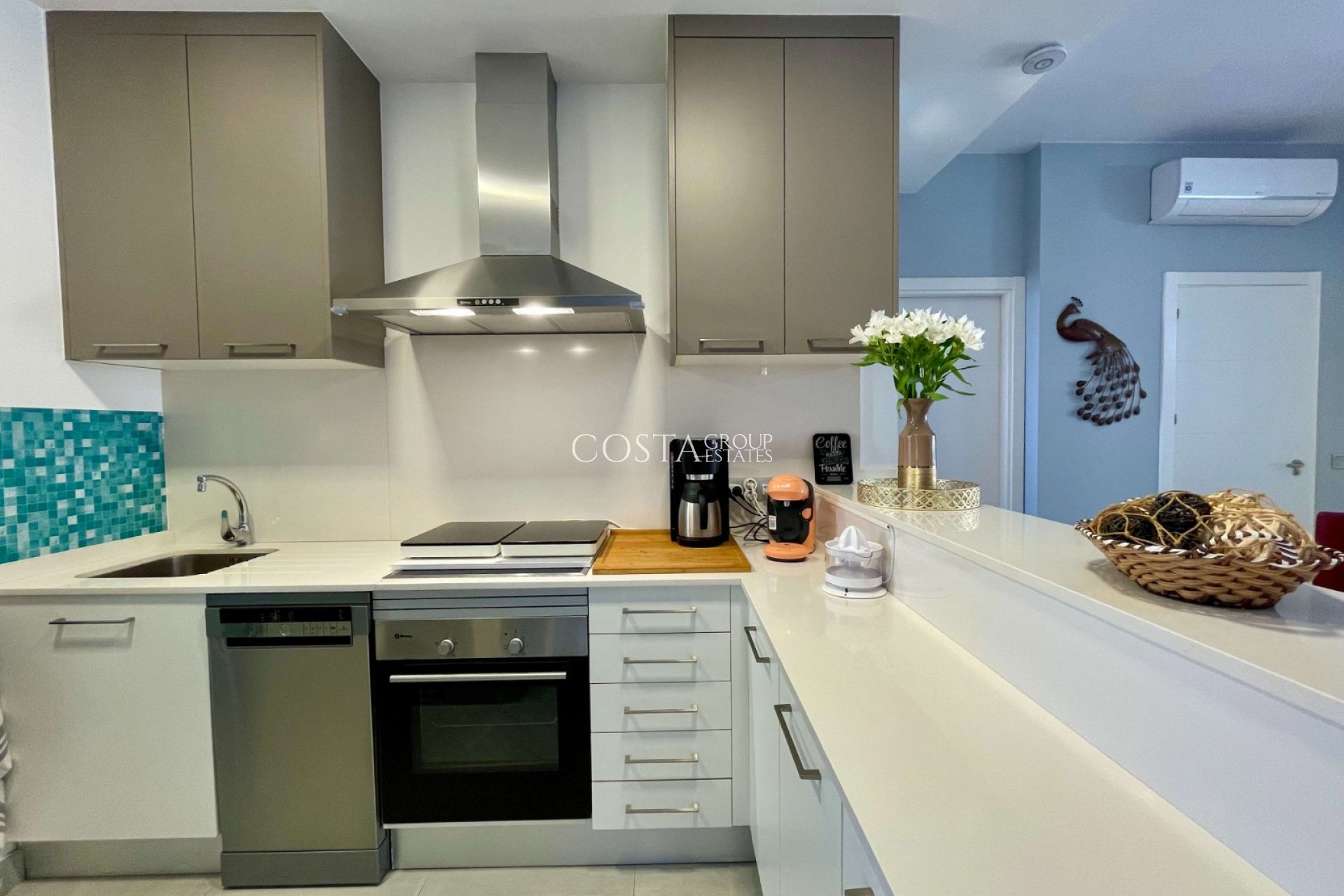 Resale - Apartments -
Orihuela Costa - Villamartín