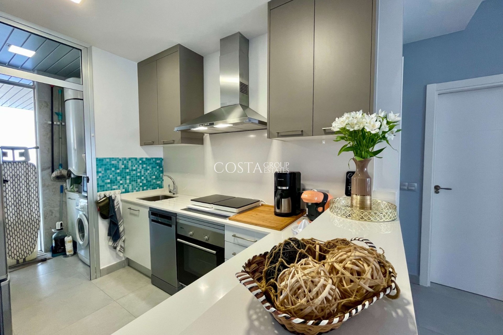 Resale - Apartments -
Orihuela Costa - Villamartín